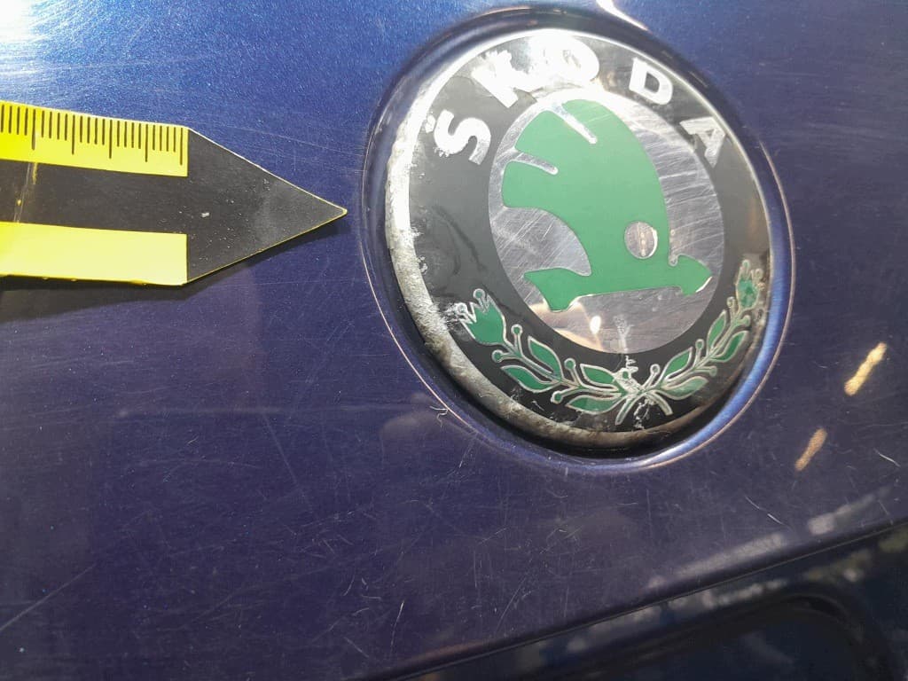 Skoda Fabia II (5J) 2007-2014 Combi Portón Trasero LF5Q usado 6