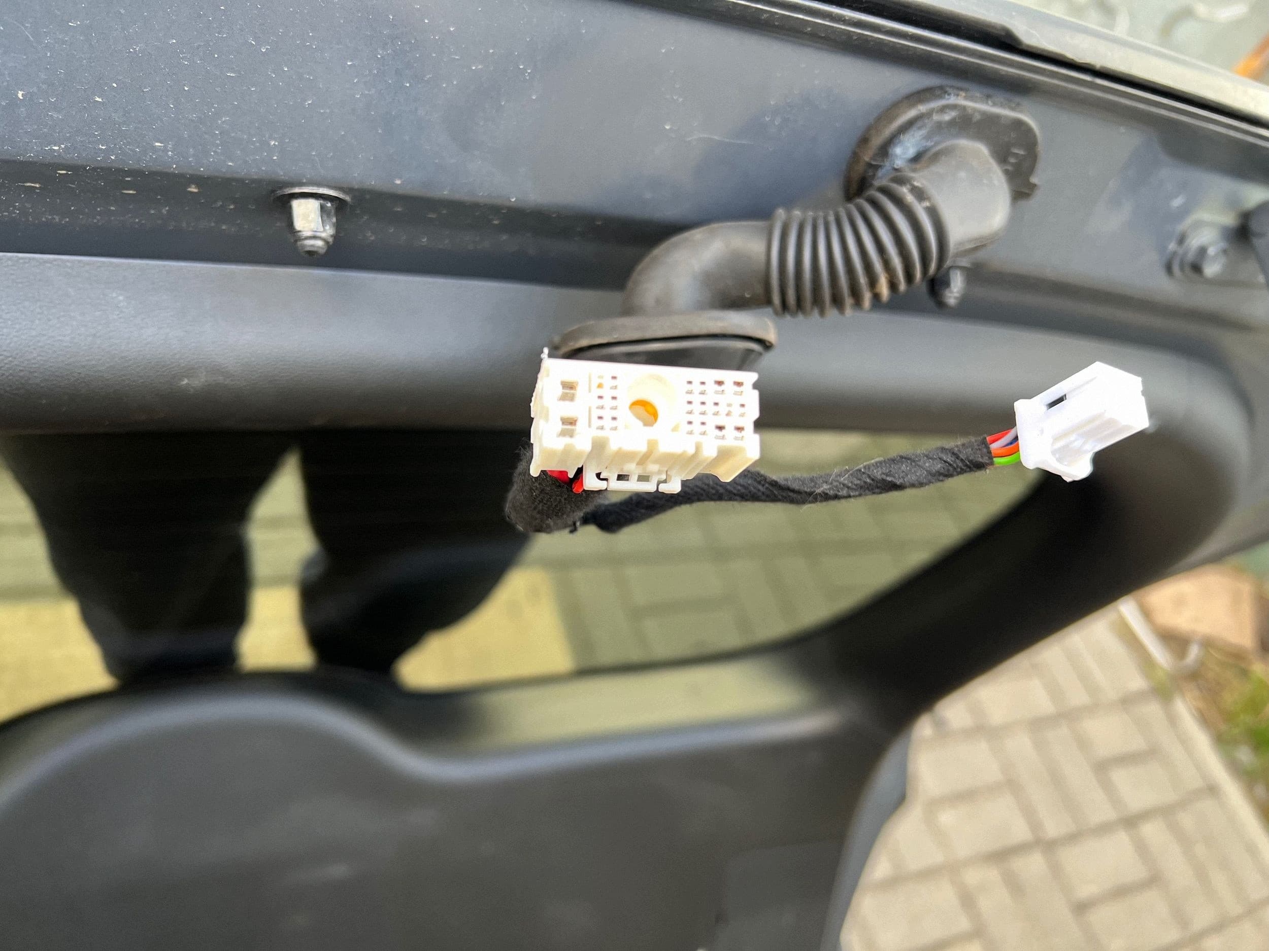 Portón trasero con cámara para Hyundai Tucson IV NX4 2021- usado 7