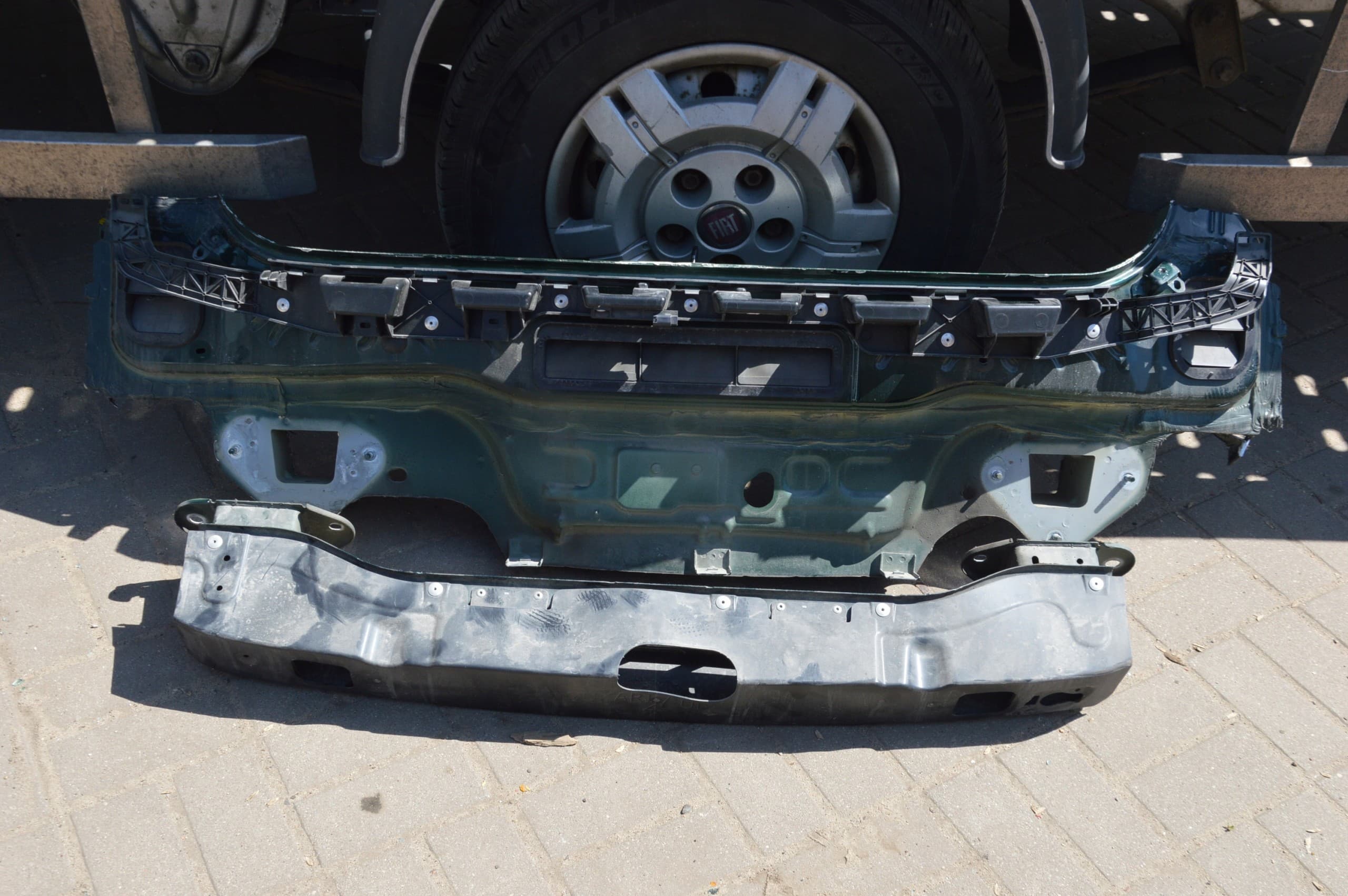 Traviesa trasera con viga para Fiat Tipo II HB 2021 usado