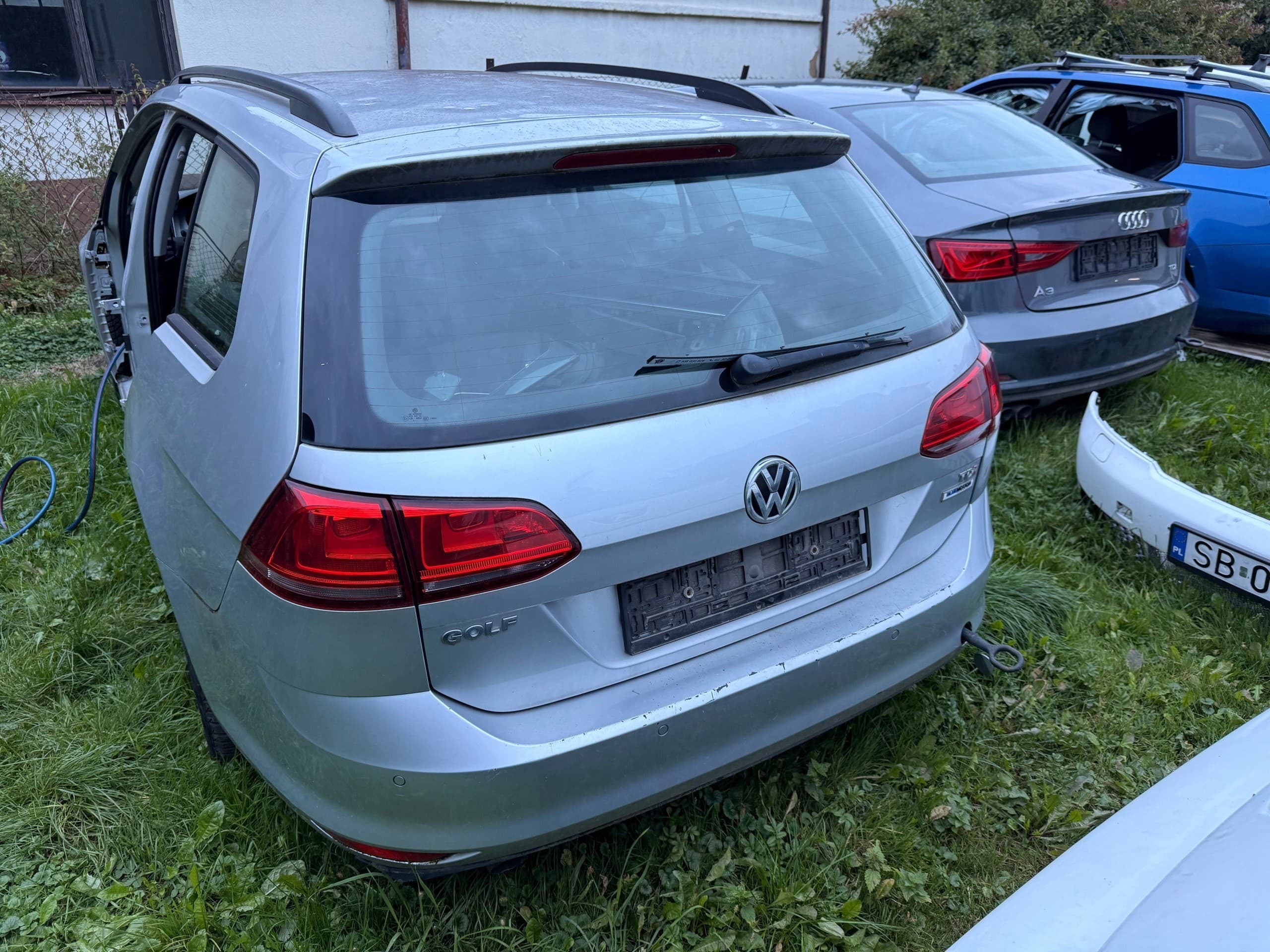Portón Trasero Completo VW Golf Vii Familiar Color LA7W nuevo
