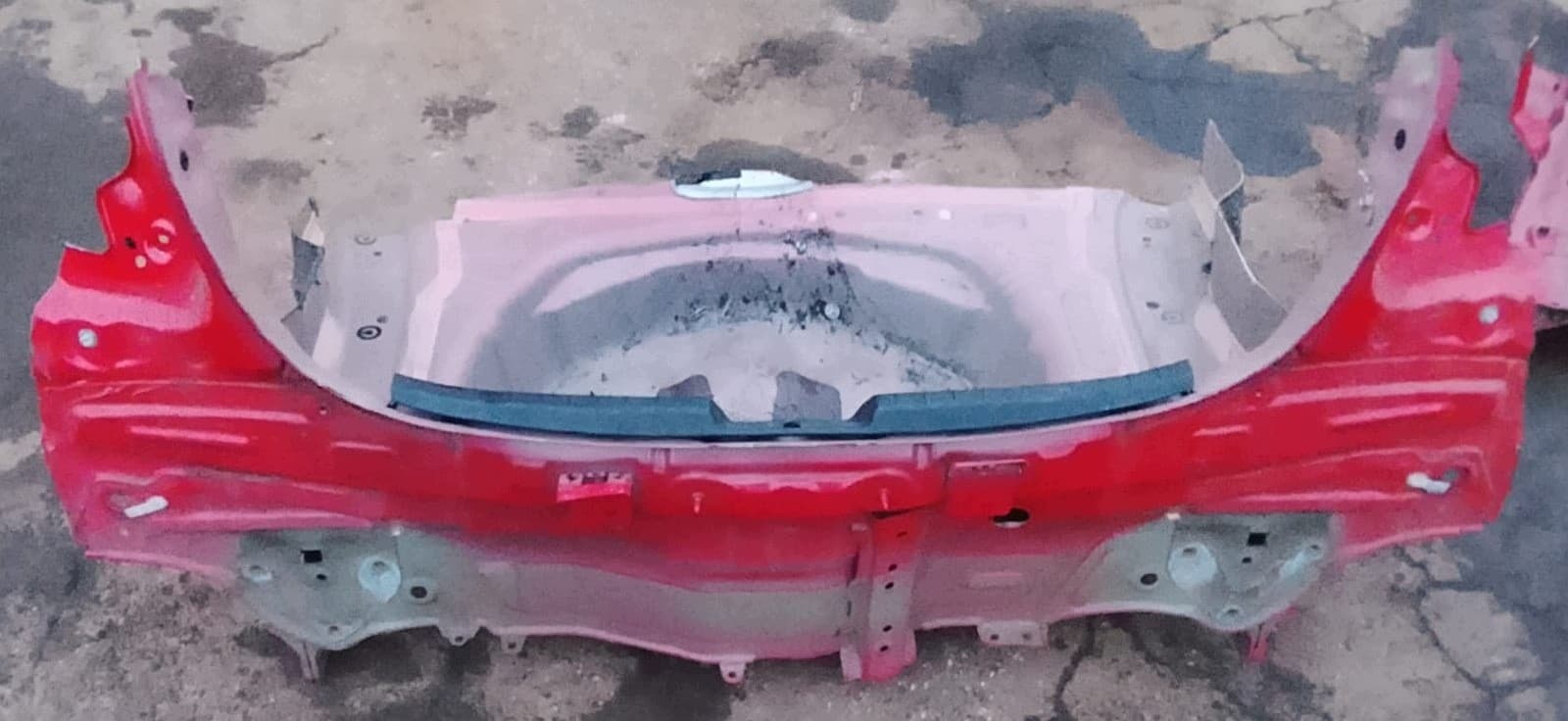 Panel trasero para Toyota Yaris Iii, modelo de 5 puertas usado 2