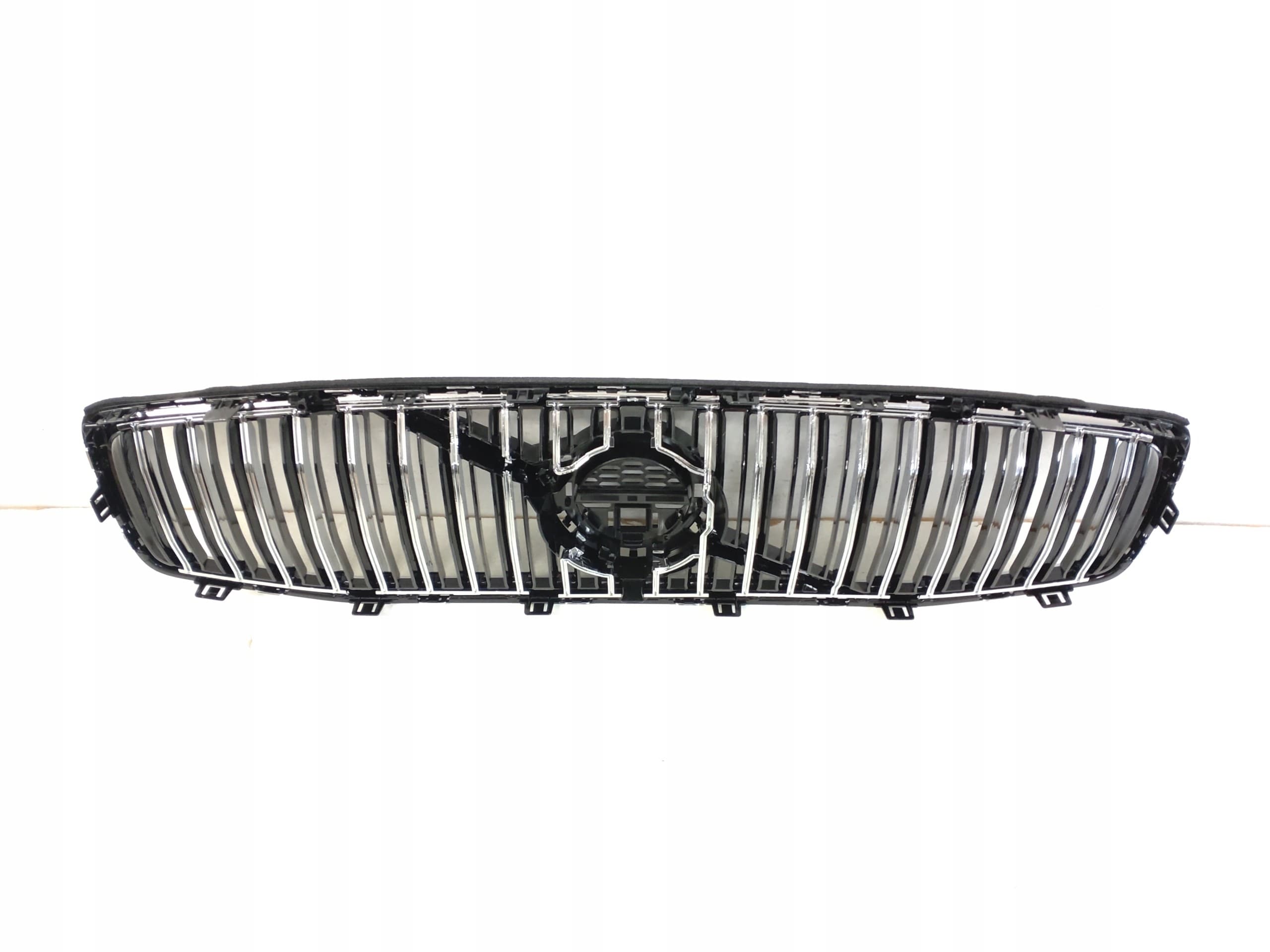 Rejilla para S60 V60 Iii 2019 - Negro Cromado con Cámara nuevo 3