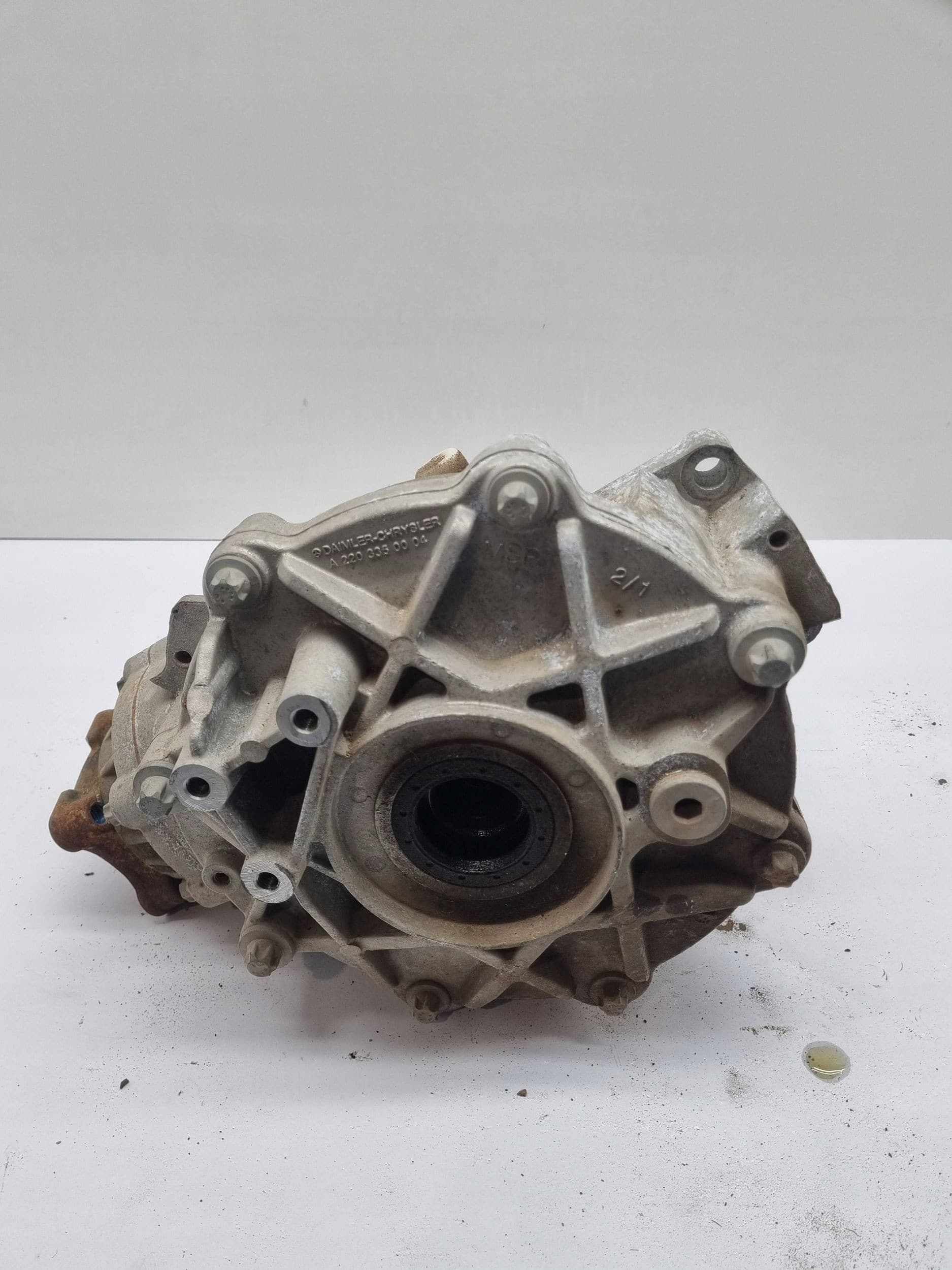 Diferencial delantero Dodge Charger P68495080AA usado 2