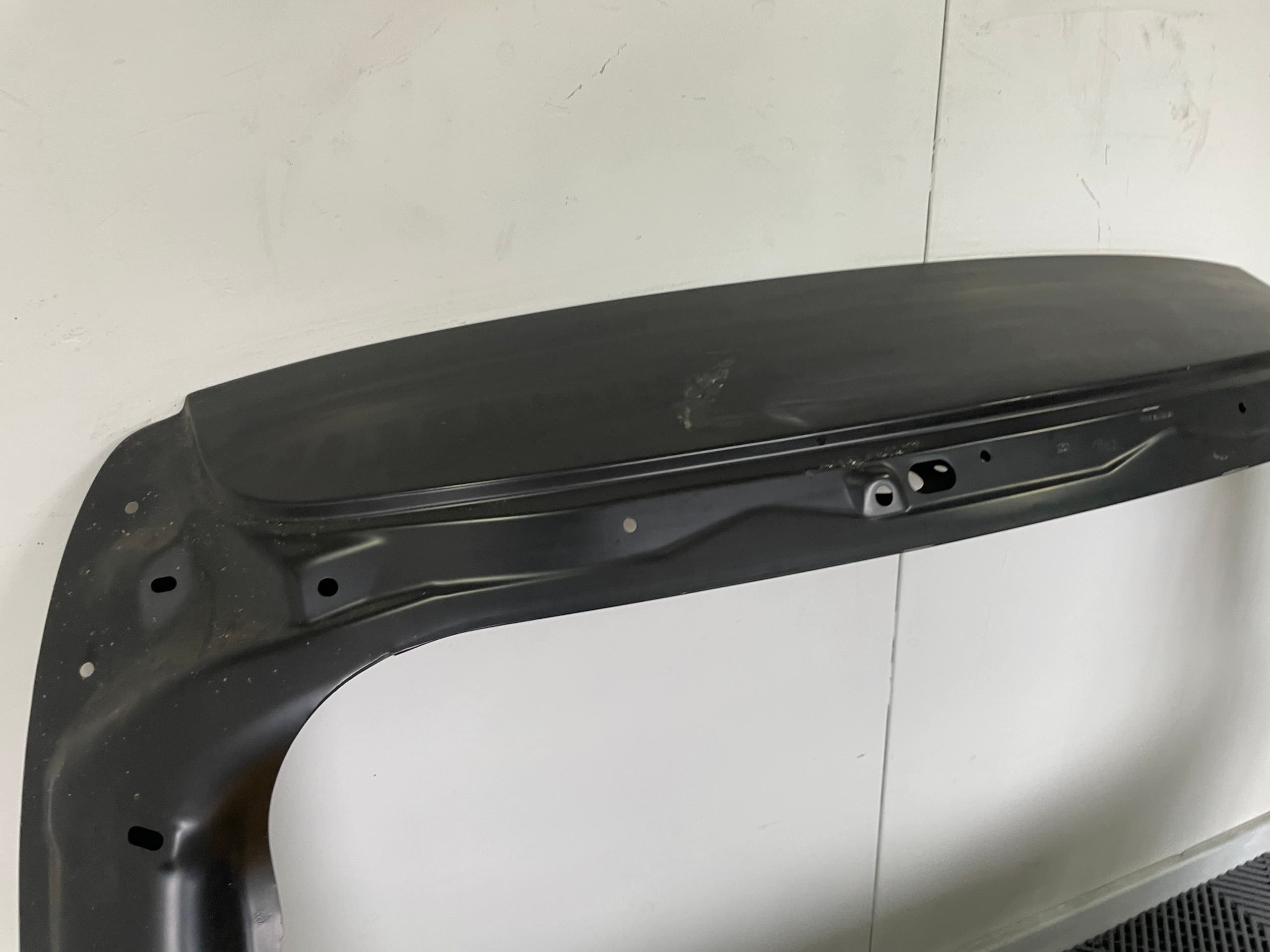 Portón Trasero - Ford Fiesta MK8 - Pieza Original OEM, Sin Pintar nuevo 7