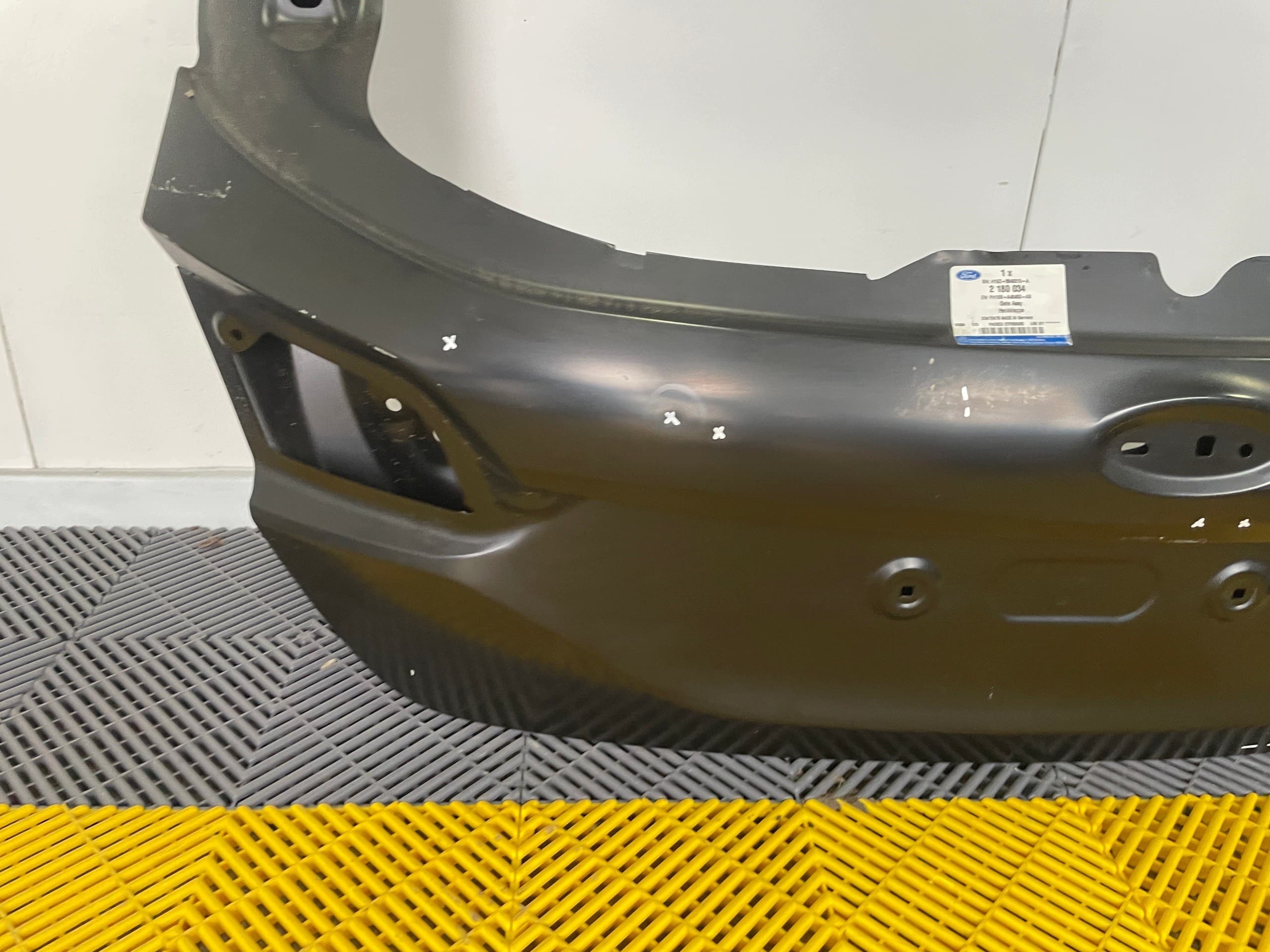 Portón Trasero - Ford Fiesta MK8 - Pieza Original OEM, Sin Pintar nuevo 10