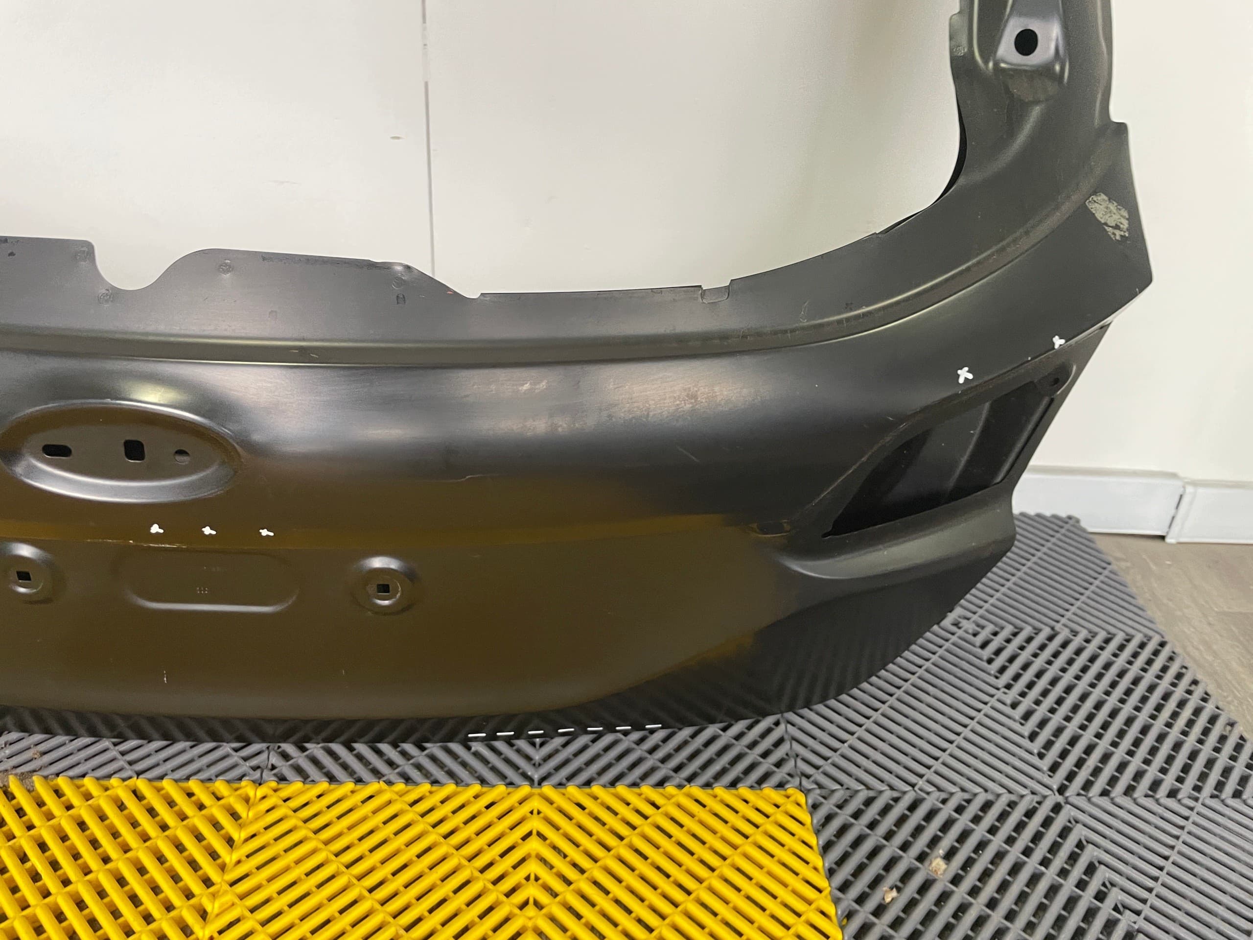 Portón Trasero - Ford Fiesta MK8 - Pieza Original OEM, Sin Pintar nuevo 11