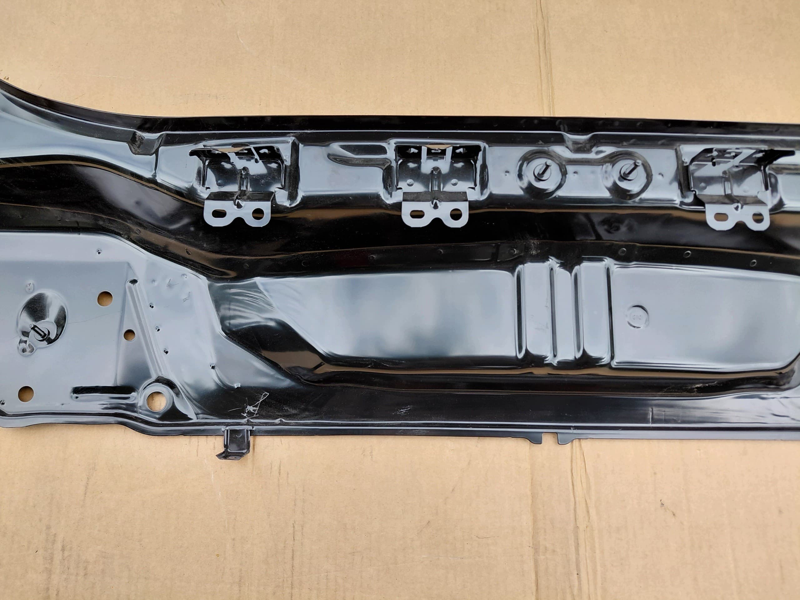 Refuerzo del cinturón trasero Toyota Rav 4 V XA50 usado 3
