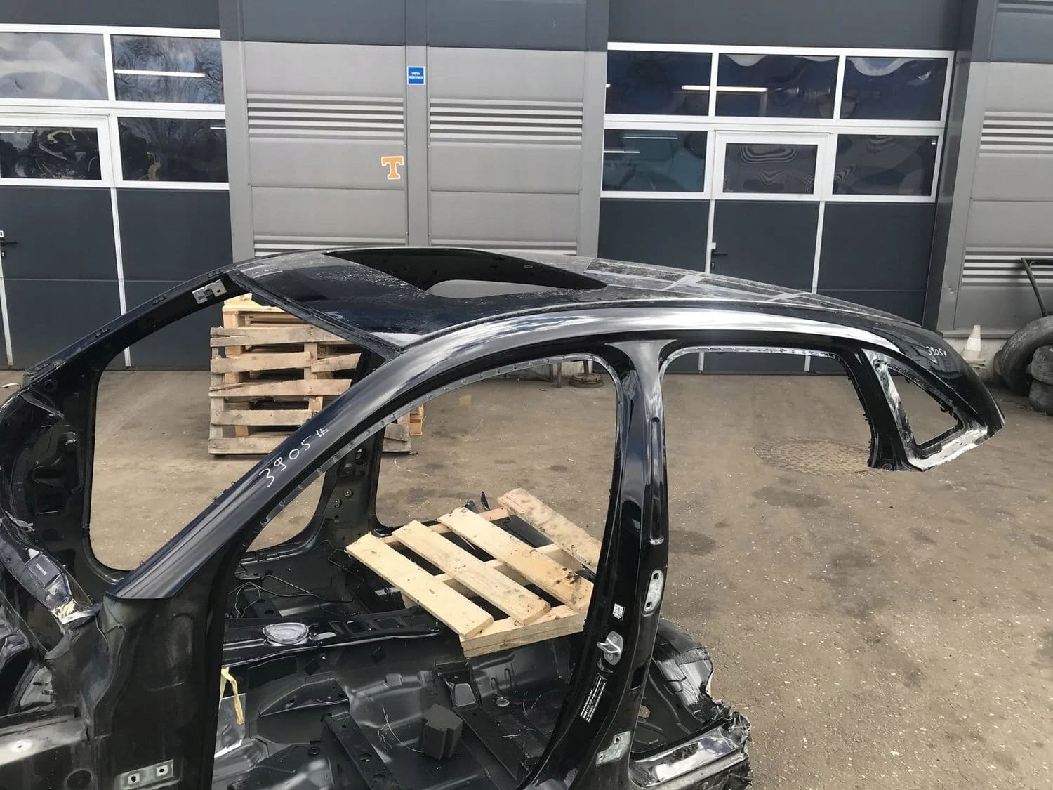 Techo para Mercedes-Benz Eqc (2020- ) usado