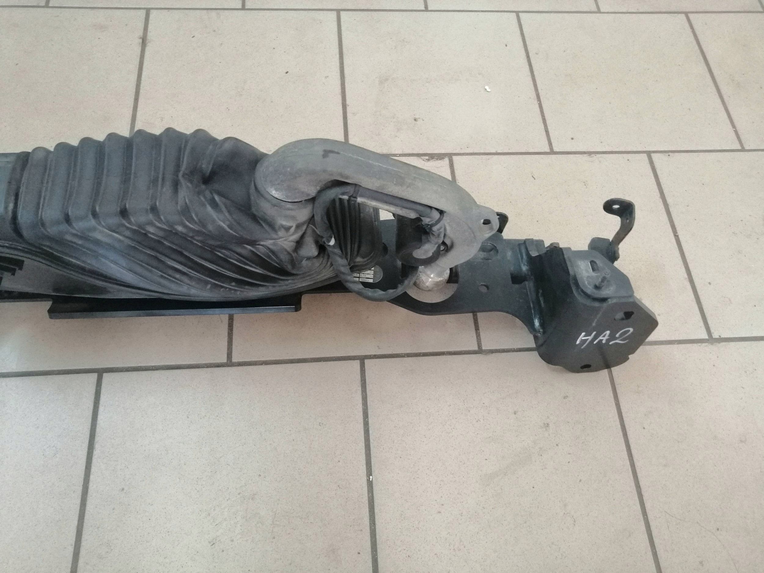 Gancho de Remolque Trasero para BMW Serie 3 G20 G21 usado 2
