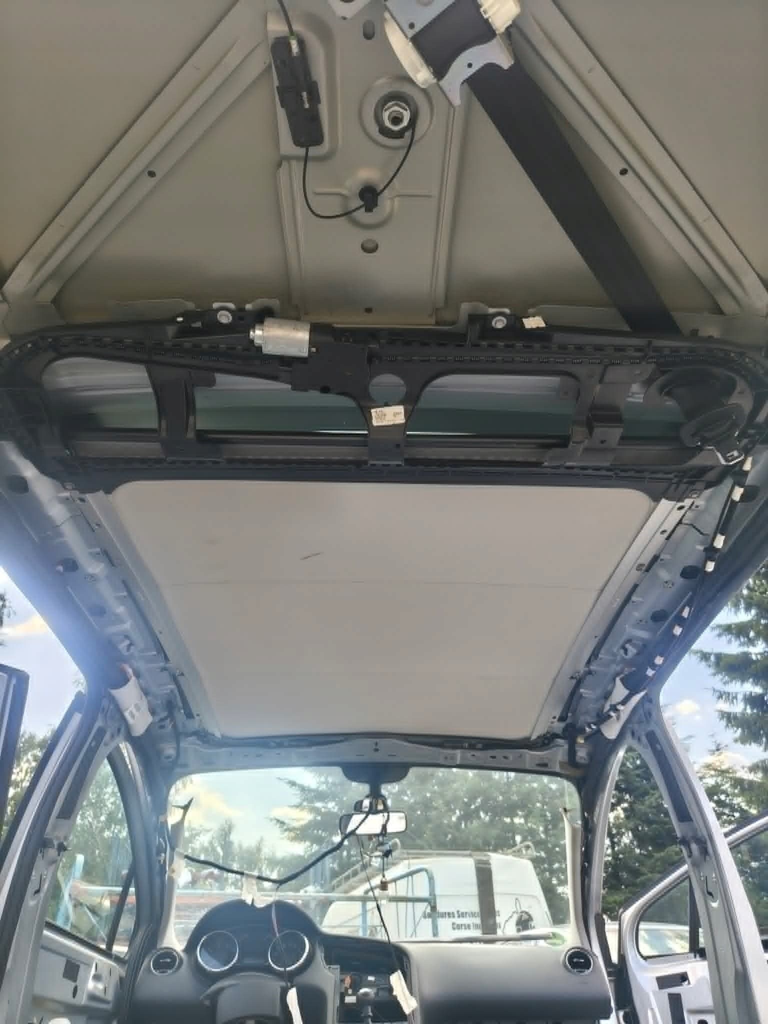 Techo panorámico de cristal para Peugeot 5008 I usado 2
