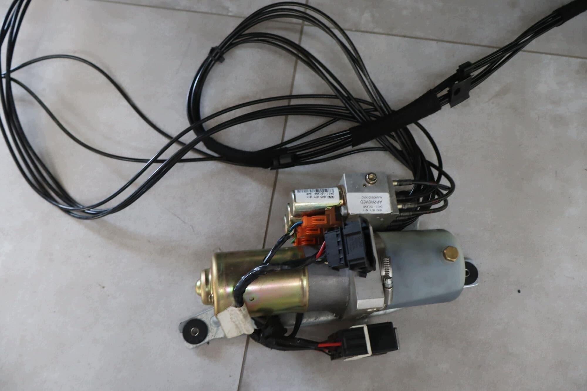 Techo Convertible de Tela Plegable para Audi A4 B6 Cabrio usado 5