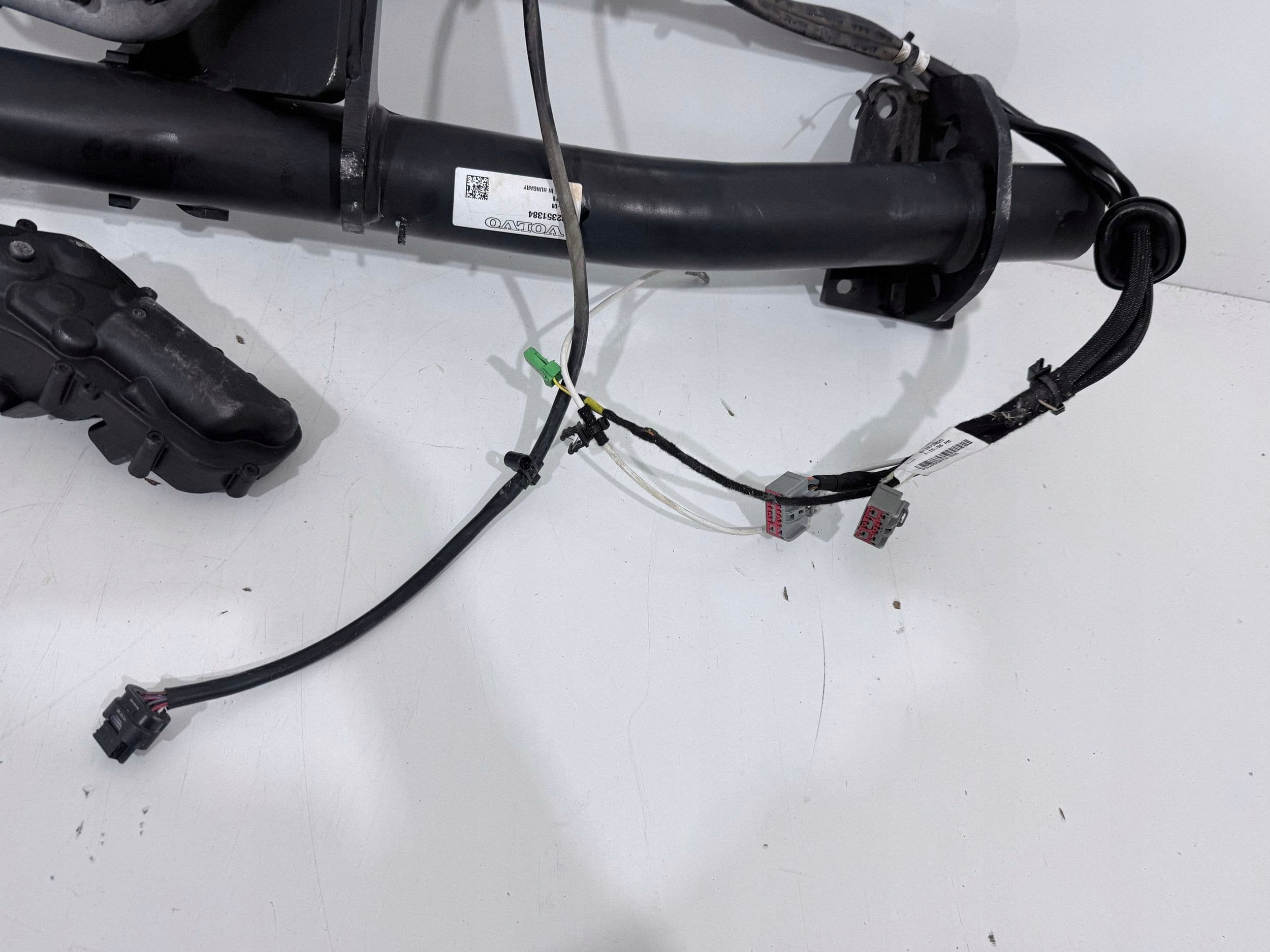 Kit de Barra de Remolque Trasera Volvo XC60 32351384 usado 4