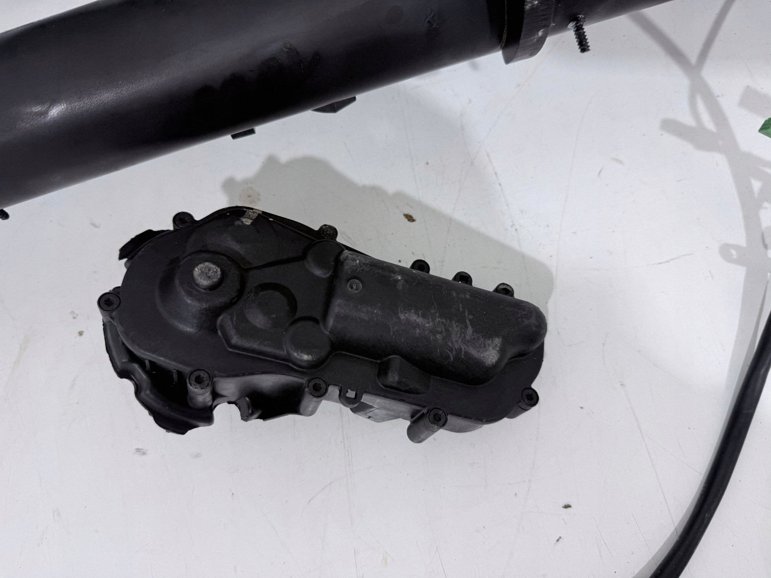 Kit de Barra de Remolque Trasera Volvo XC60 32351384 usado 5