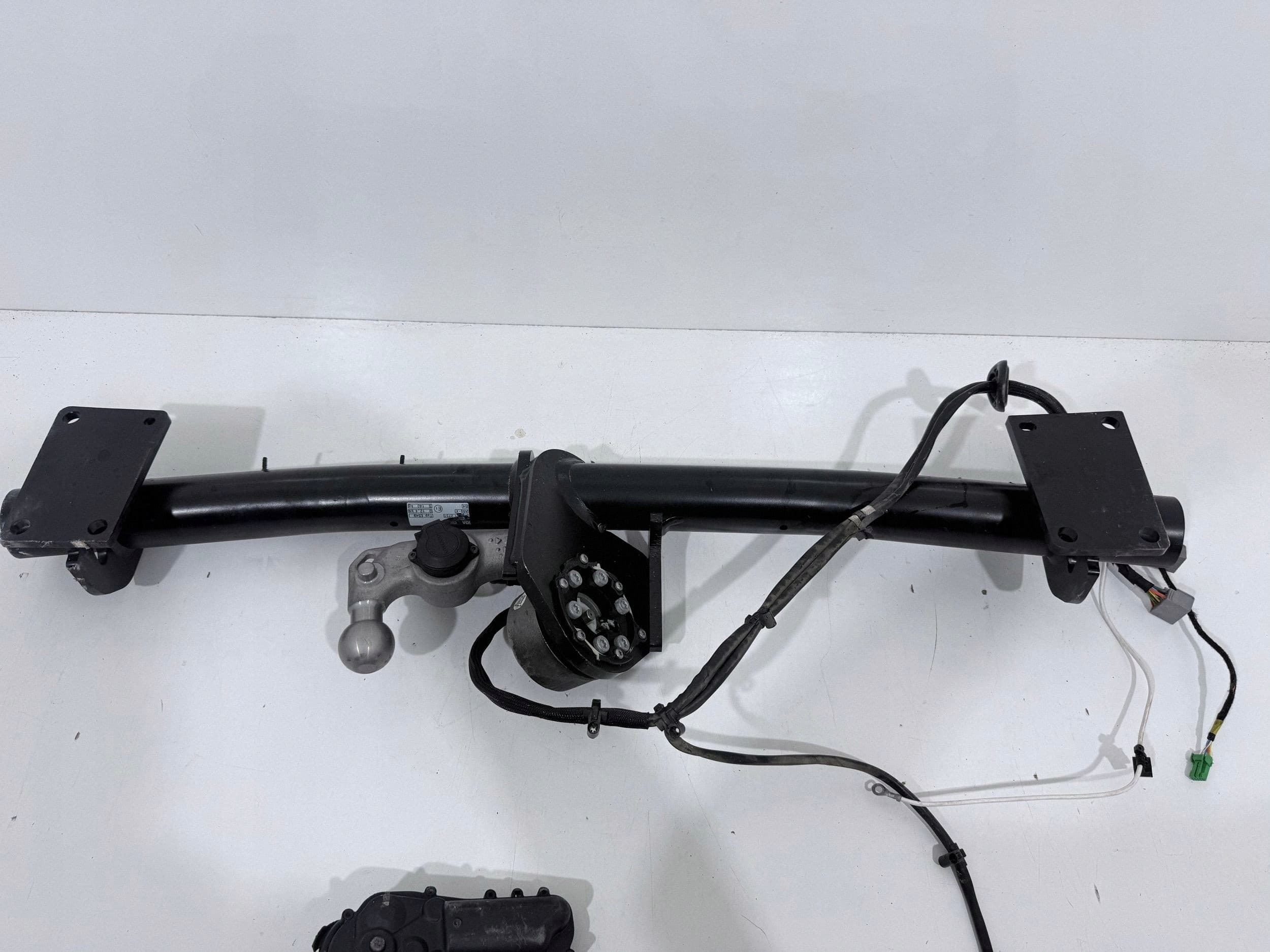 Kit de Barra de Remolque Trasera Volvo XC60 32351384 usado 7
