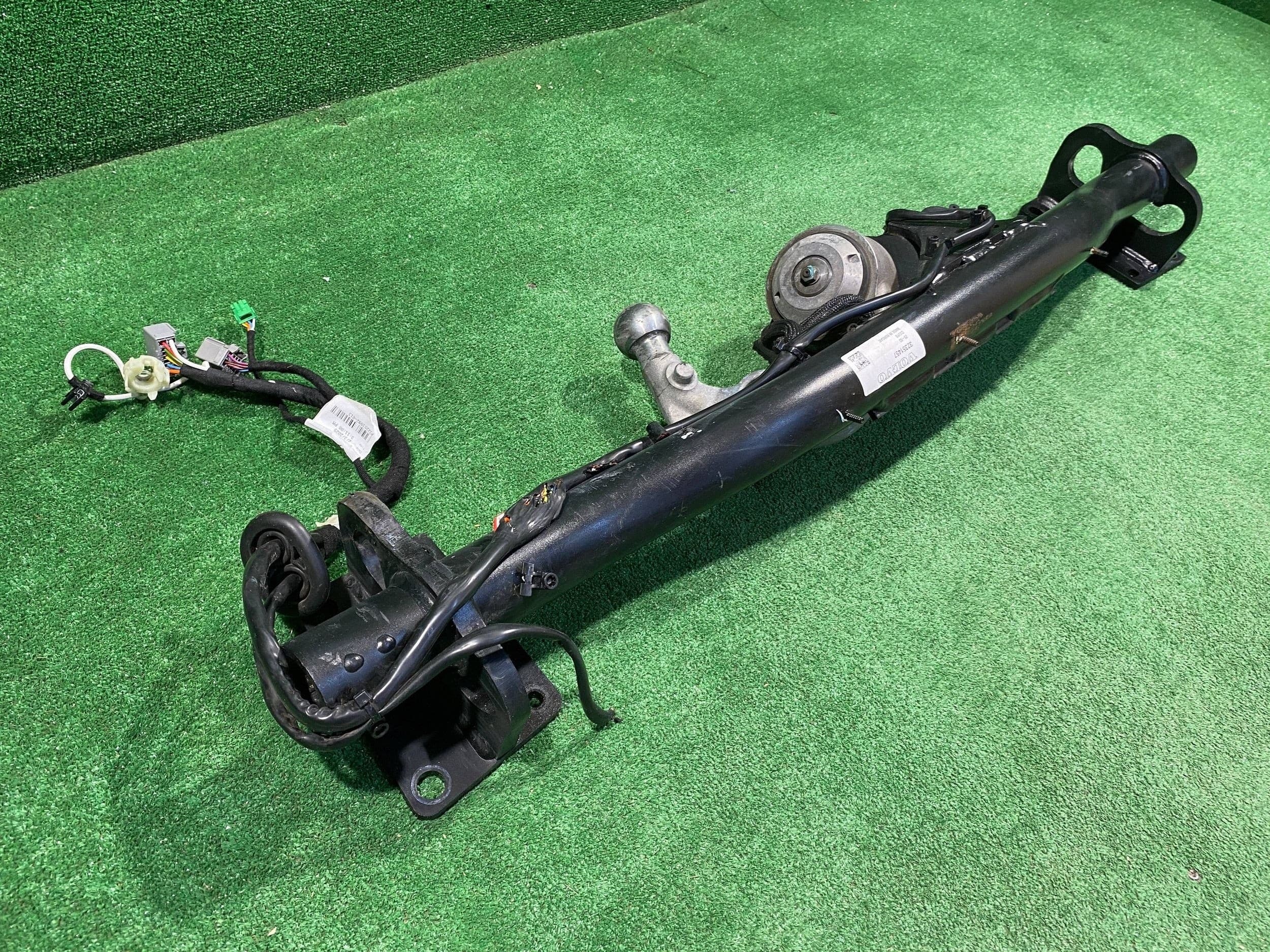 Volvo V60 II 18- Enganche DE Remolque 32351457 usado 2