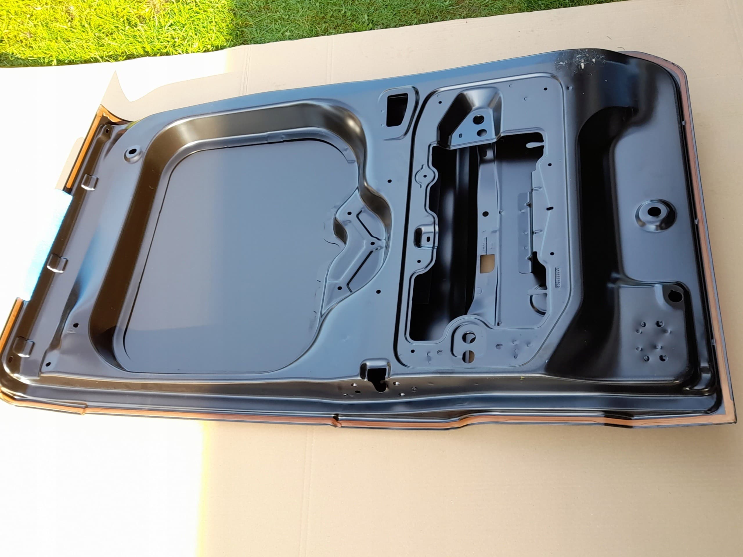 Puerta trasera izquierda Renault Express II nueva original 7