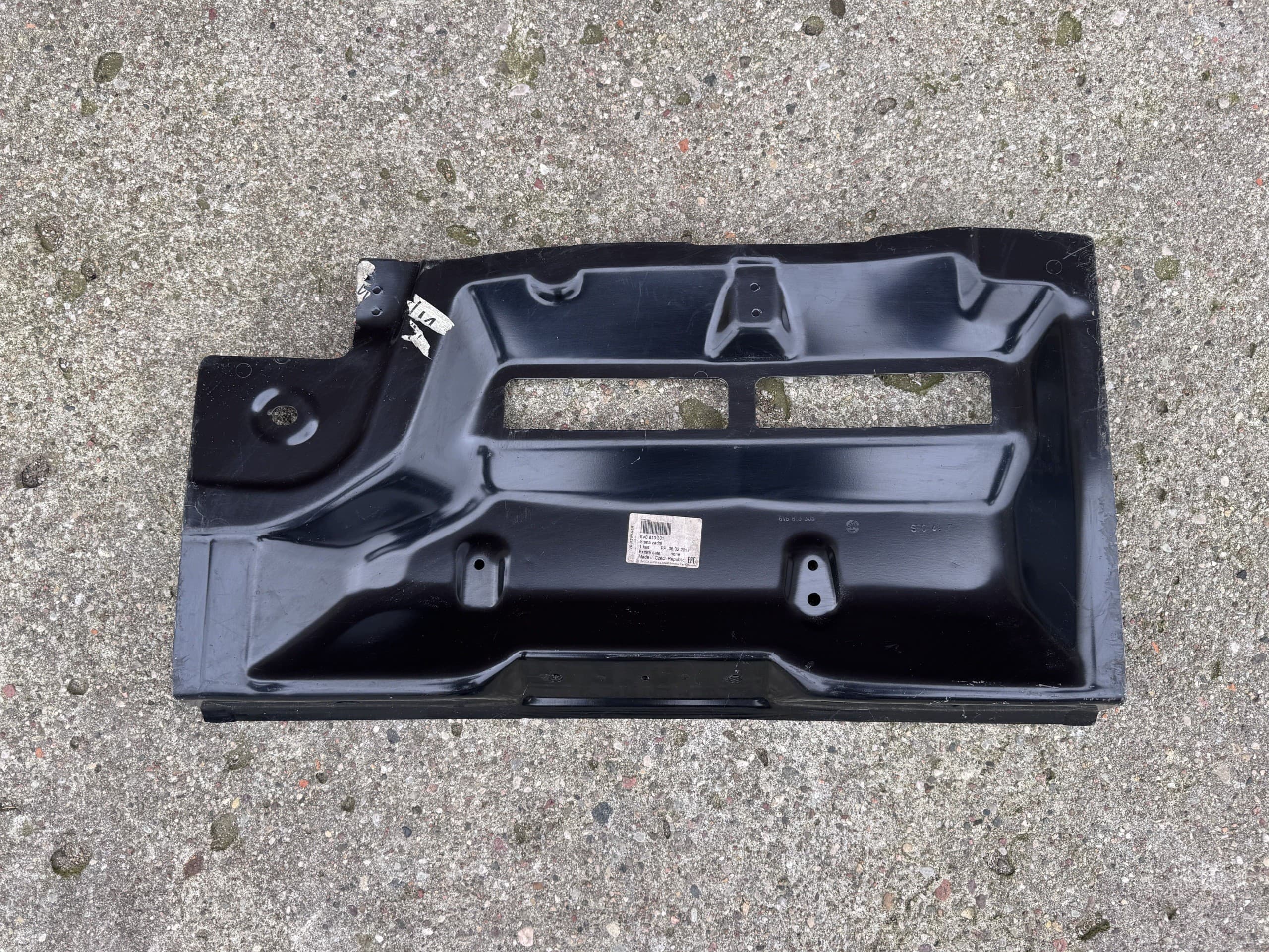 Skoda Fabia Iii (2014-) Hatchback - Refuerzo Inferior Trasero / Refuerzo del Panel Trasero (Modelo 5 Puertas, Nº de Pieza 6V6) nuevo 2
