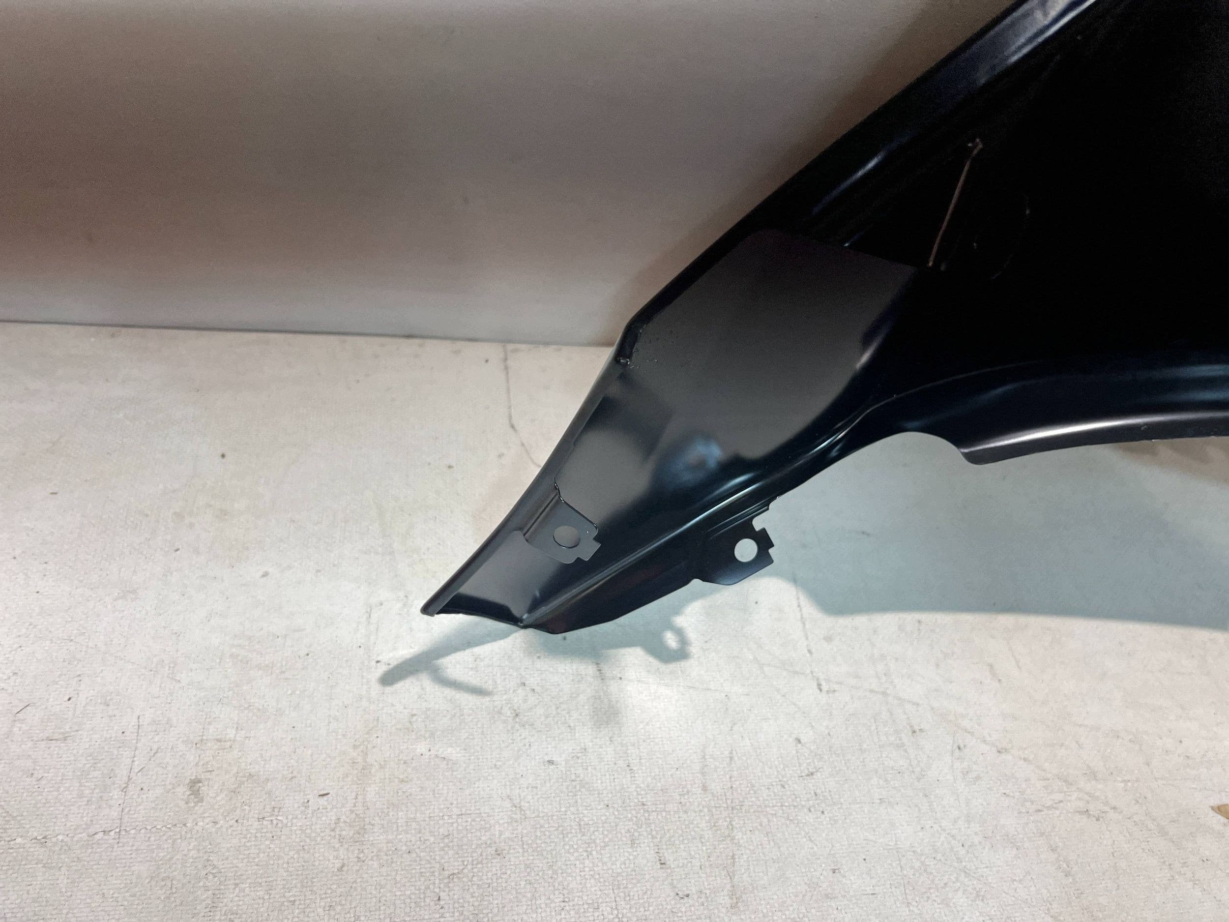 Aleta Delantera Izquierda para BMW Serie 1 F40 F70 nuevo 9
