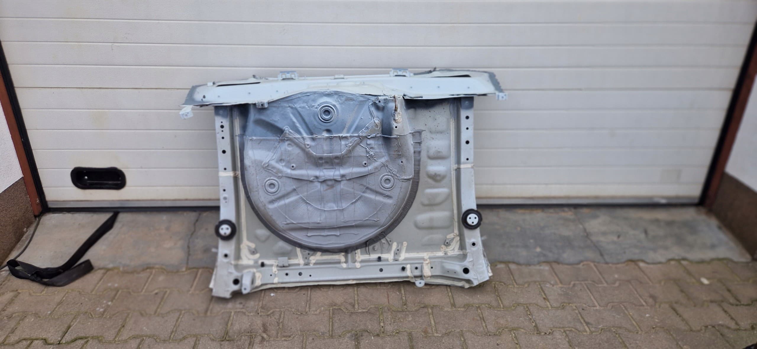 Panel trasero del suelo del maletero para Suzuki Swift Mk9 usado