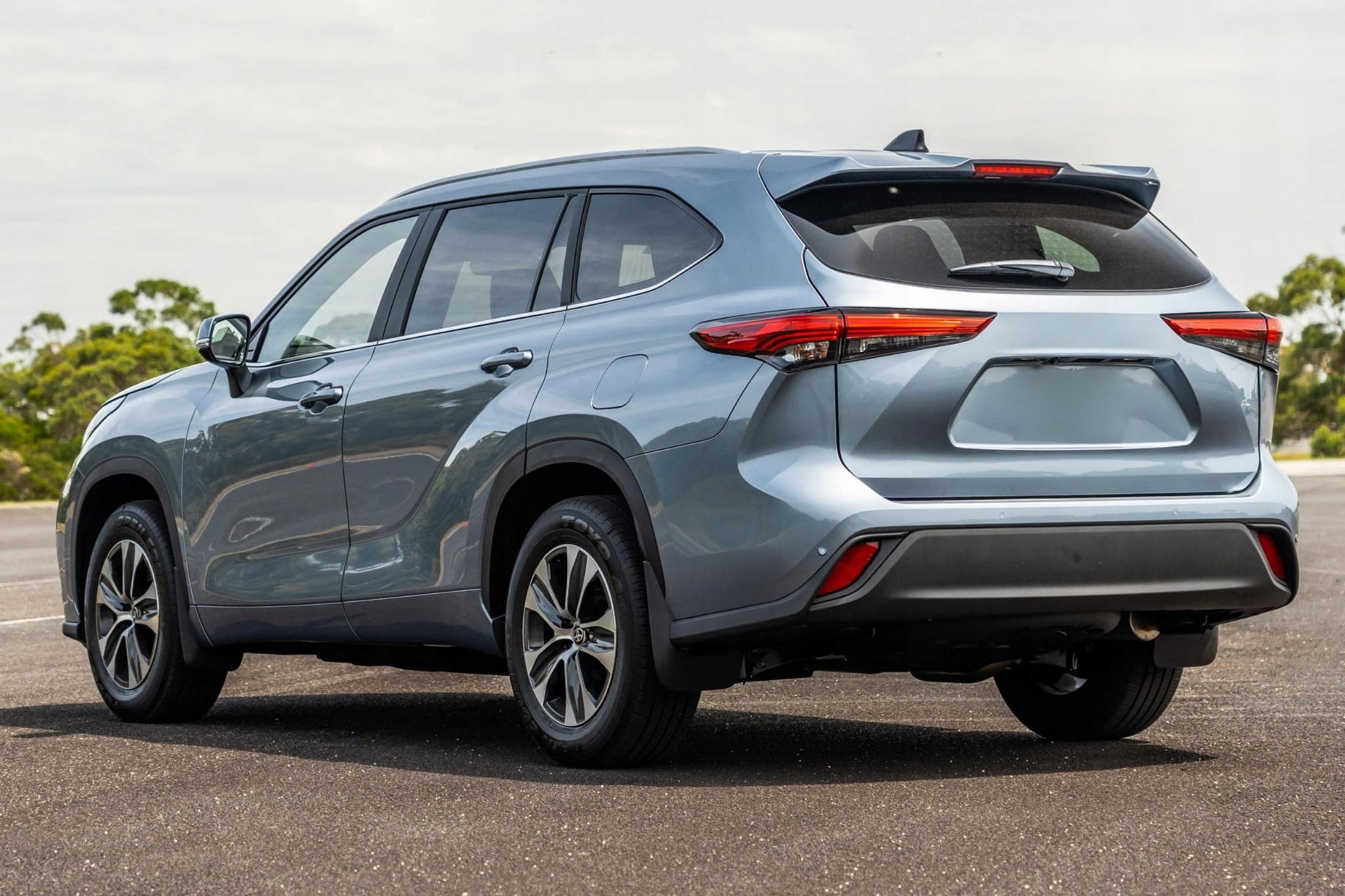 Puerta Delantera Izquierda Toyota Highlander XU70 2019 nuevo 3