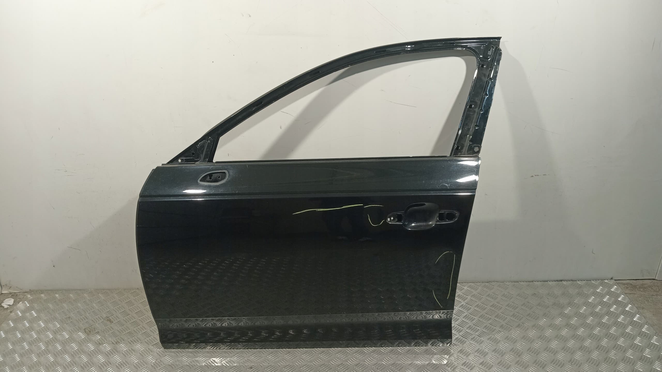 Puerta Delantera Izquierda Audi A4 B9 8W 2015-2019 Original usado