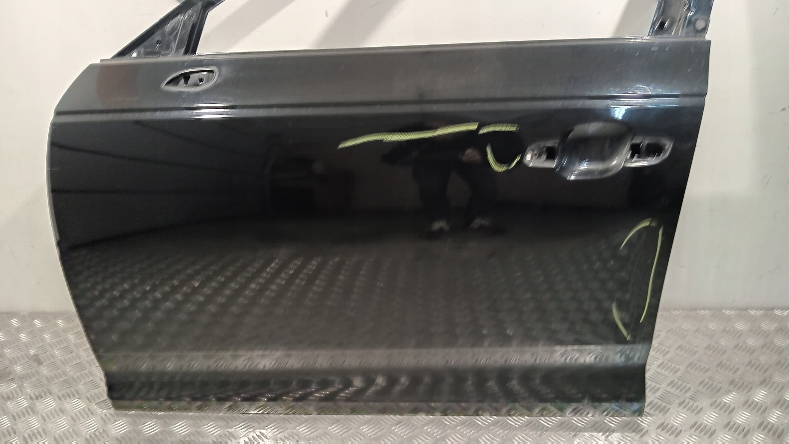 Puerta Delantera Izquierda Audi A4 B9 8W 2015-2019 Original usado 5