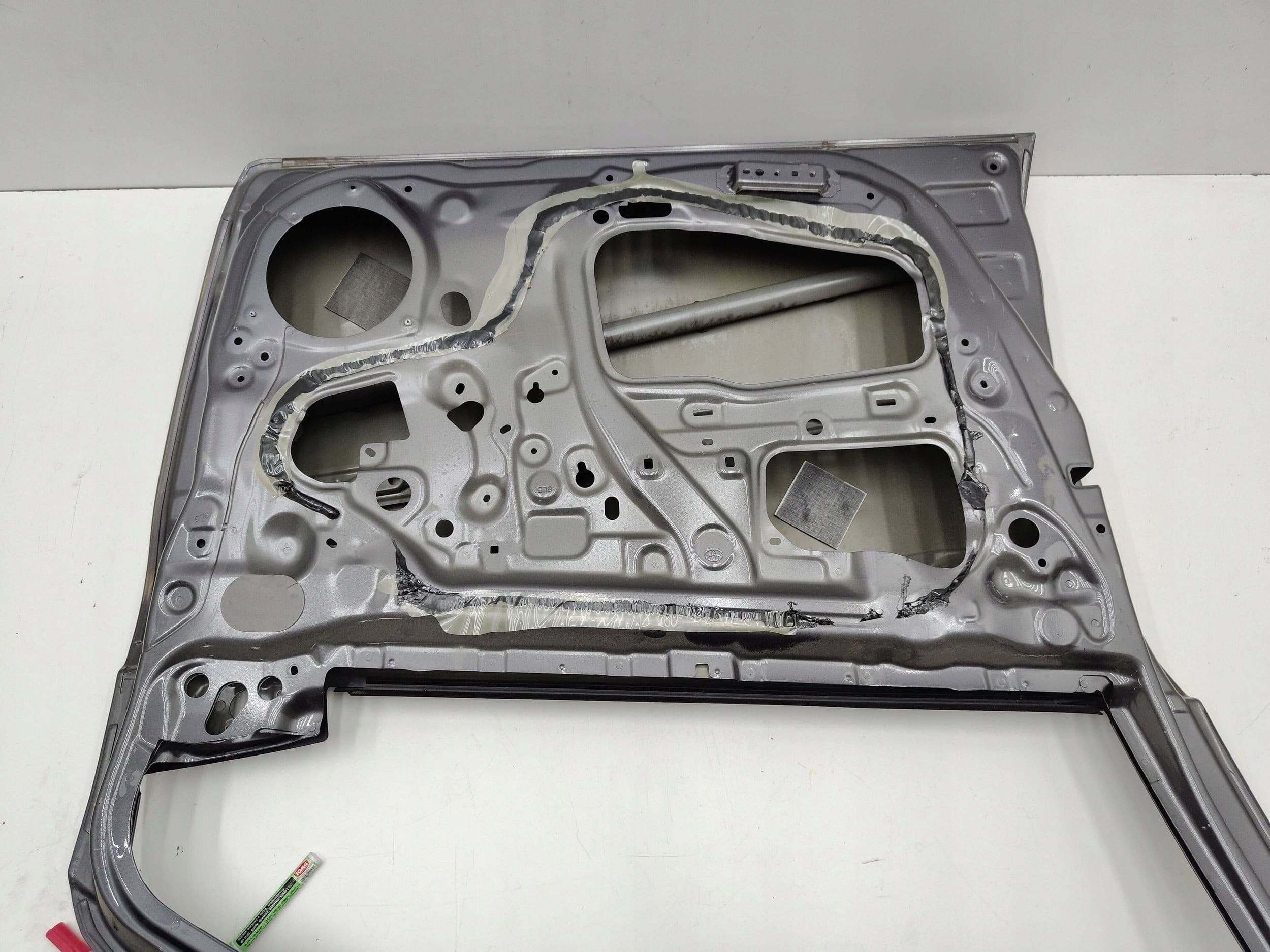 Puerta Delantera Derecha Toyota Yaris Iii 3 nuevo 4