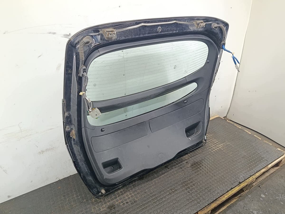 Tapa de maletero Honda Civic Viii NH731P Hatchback usado 3