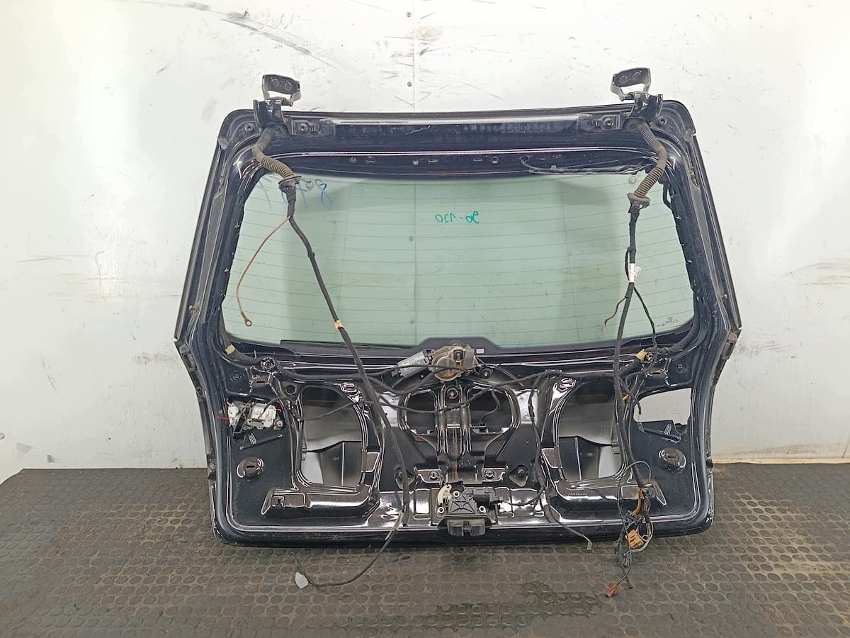 Tapa de maletero Audi A4 B7 LZ9Y Familiar usado 3