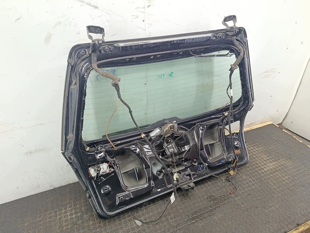 Tapa de maletero Audi A4 B7 LZ9Y Familiar usado 4