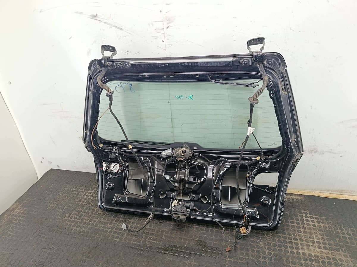 Tapa de maletero Audi A4 B7 LZ9Y Familiar usado 5