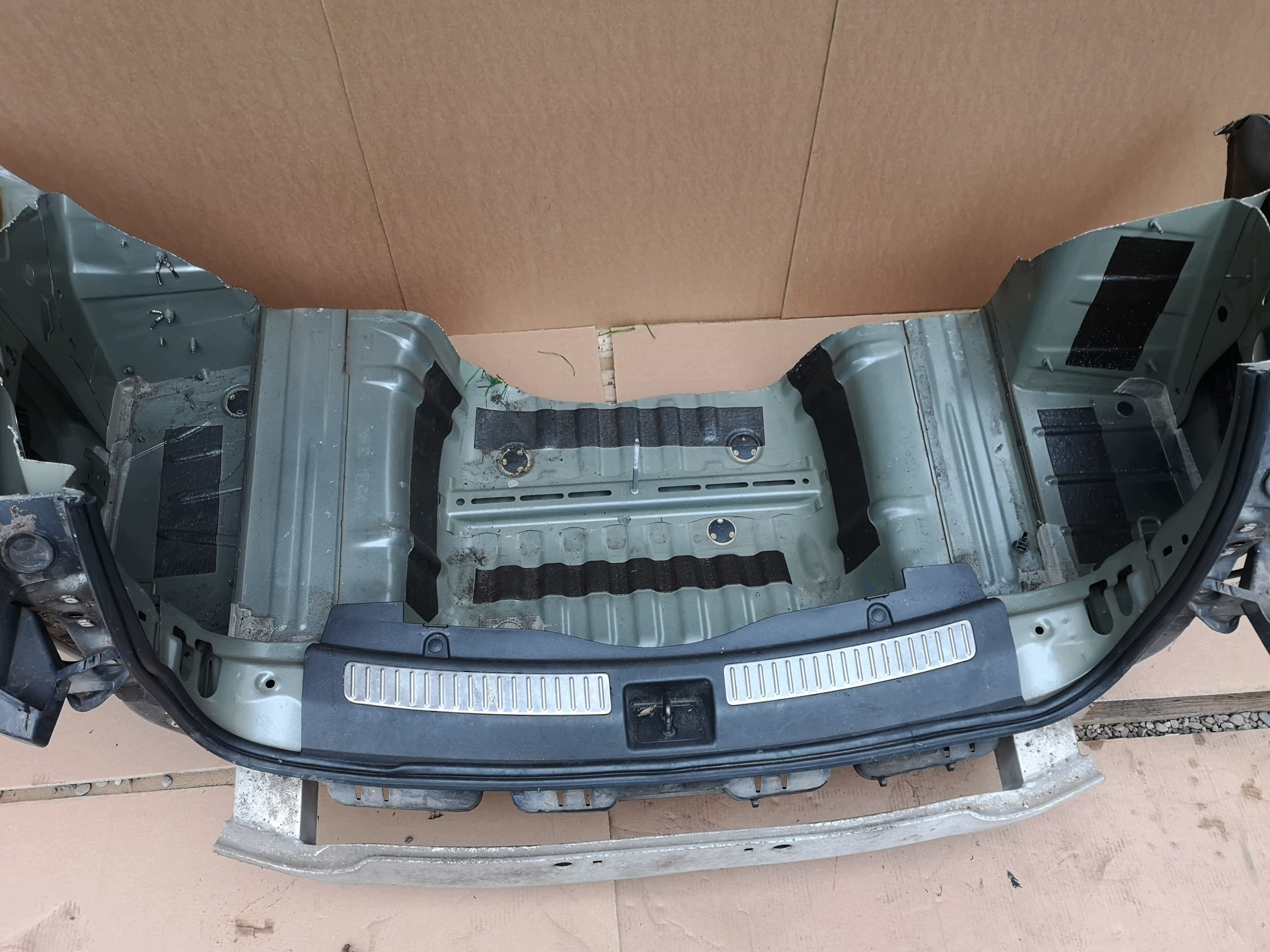 Opel Insignia B 2017-2021 Panel Trasero Completo Original usado 4