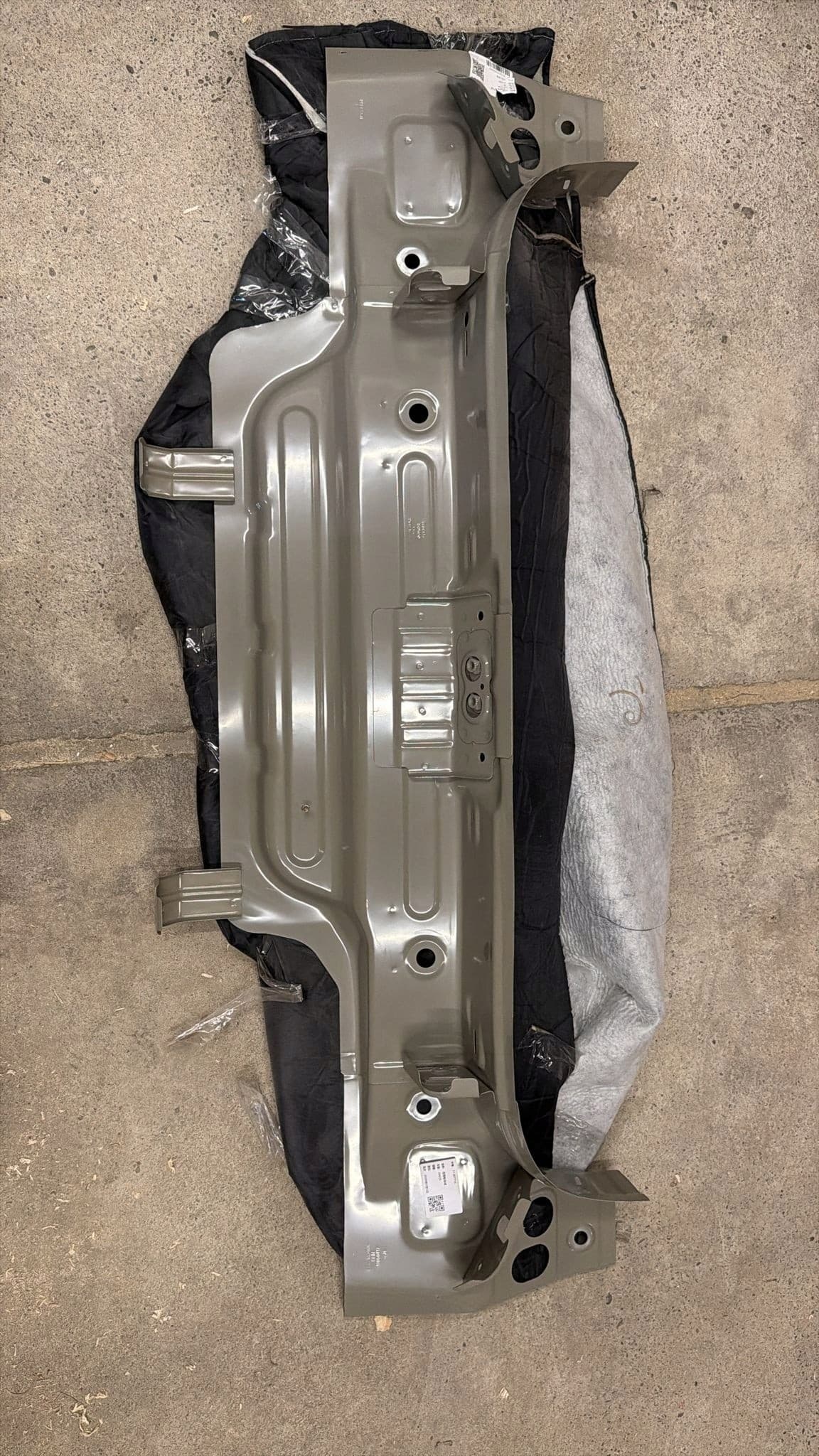 Panel trasero de portón MG ZS II 11387715 usado