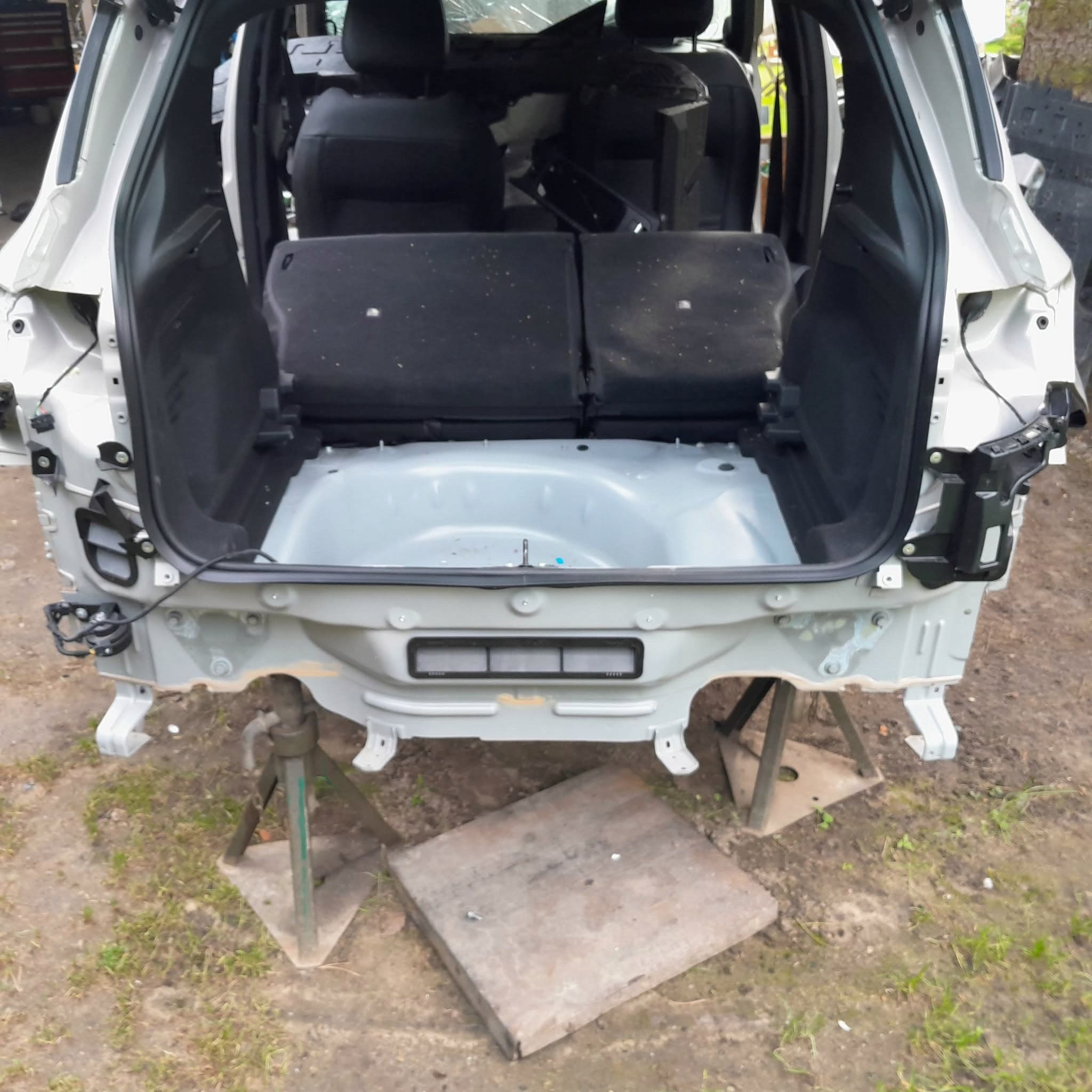 Jeep Avenger Protector trasero del maletero 2022-2026 usado 3