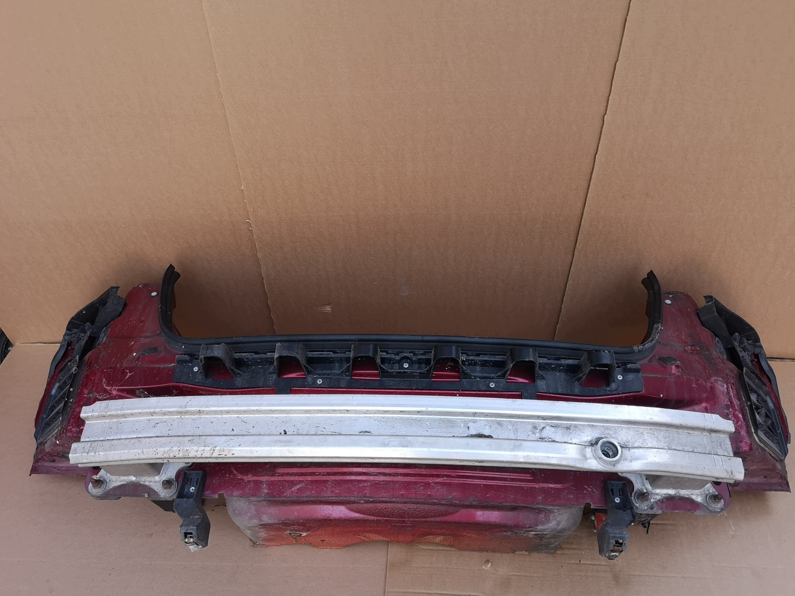 Ford Focus MK4 18- Panel Trasero Completo Hatchback 5 Puertas usado 9