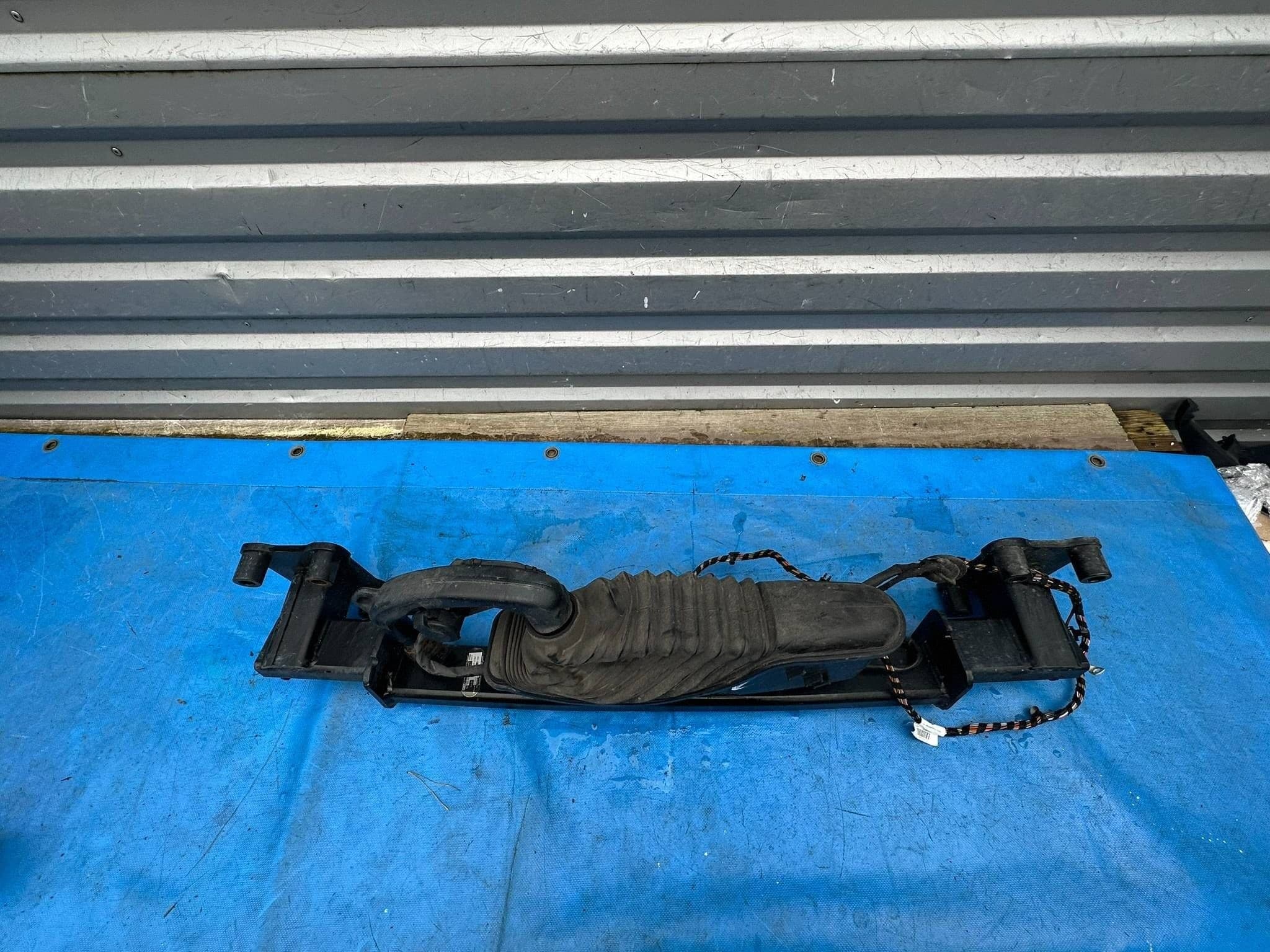 Barra de remolque Audi A8 D5 4N0800491K usado 8