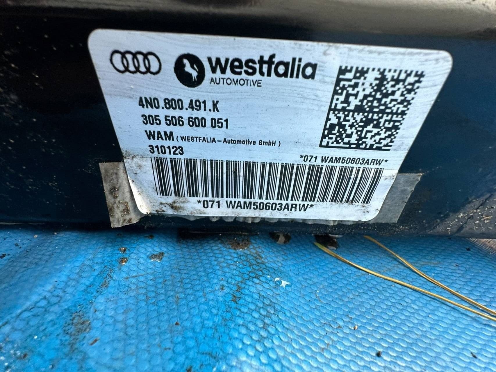 Barra de remolque Audi A8 D5 4N0800491K usado 11