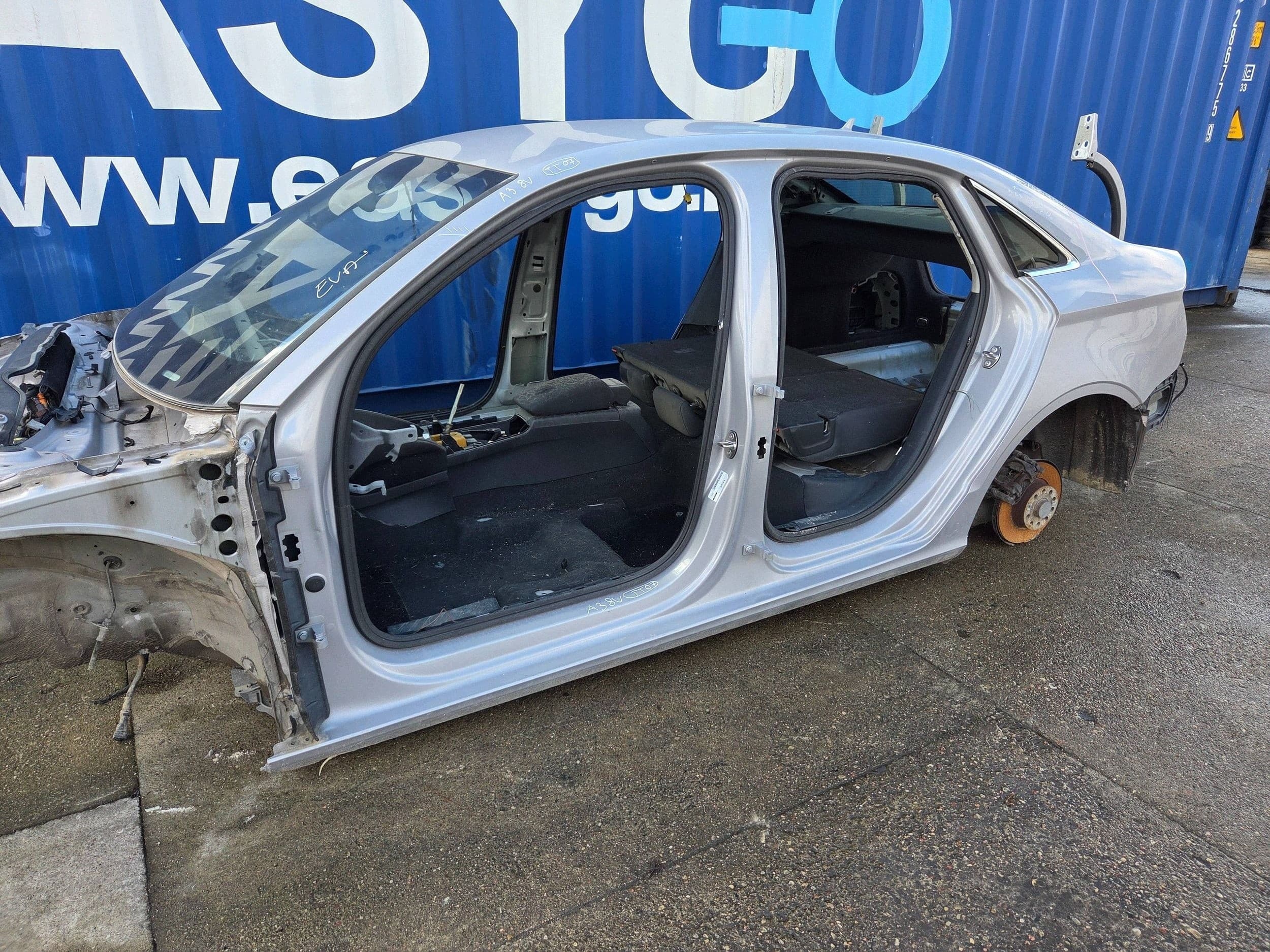 Barras de Techo Audi A3 S3 8V Sedán (TT07) usado 5