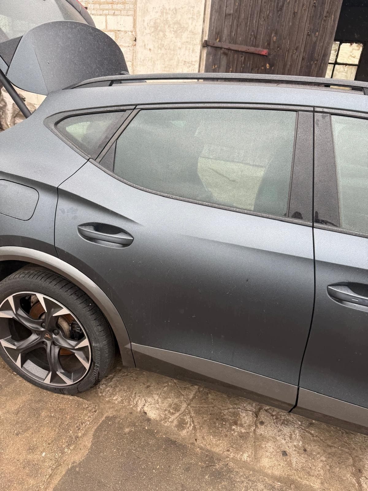 Puerta Trasera Derecha Cupra Formentor LN7H nuevo
