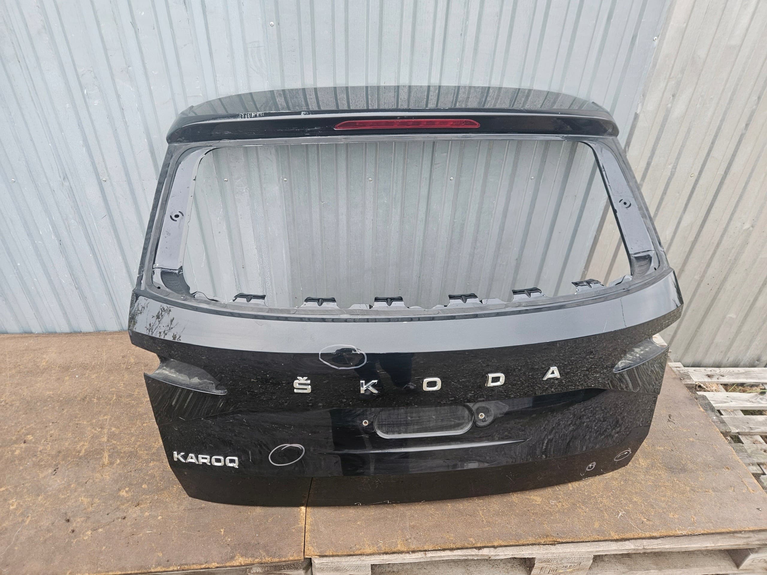 Portón Trasero Original para Skoda Karoq Lift usado 2