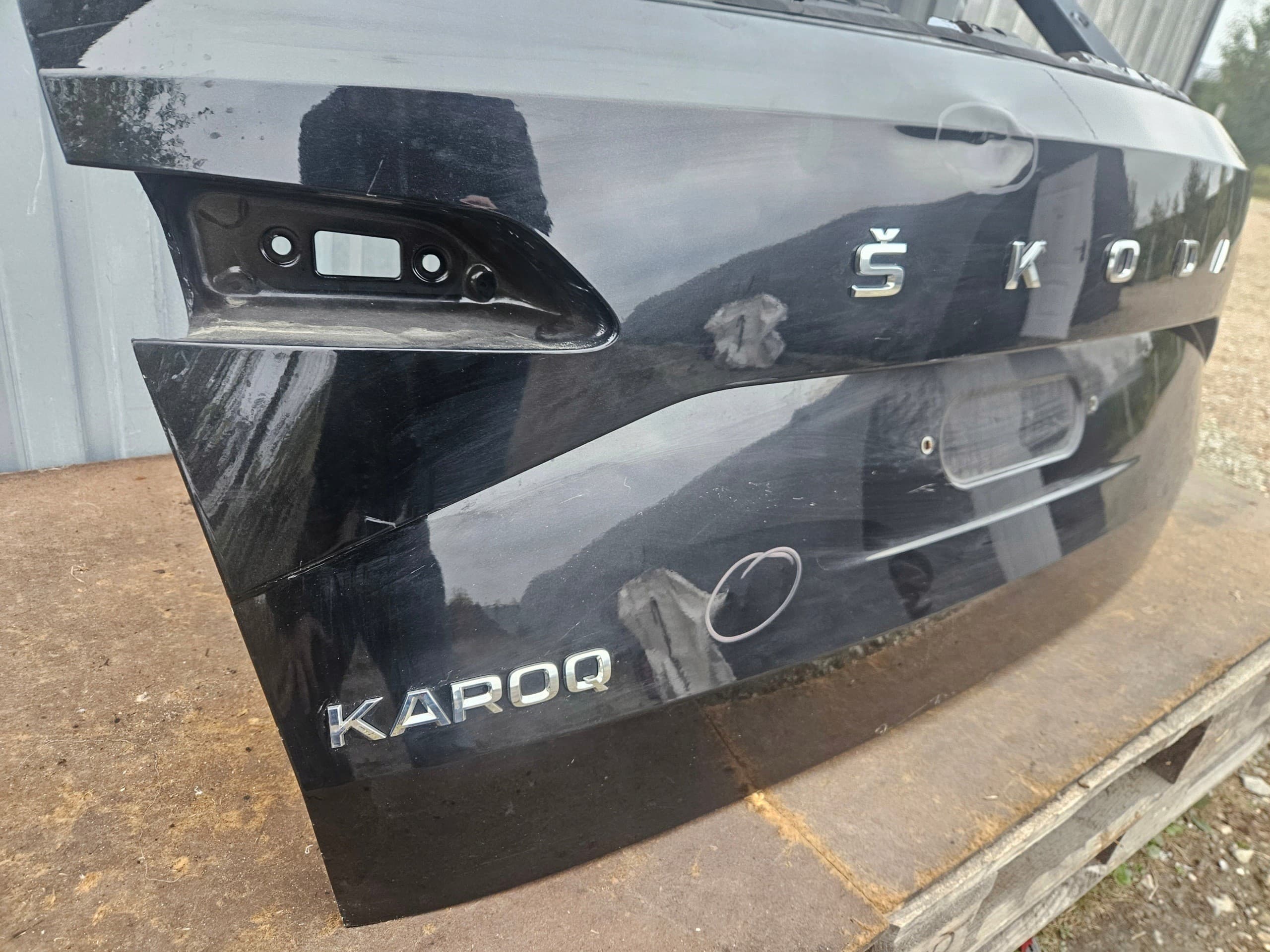 Portón Trasero Original para Skoda Karoq Lift usado 3