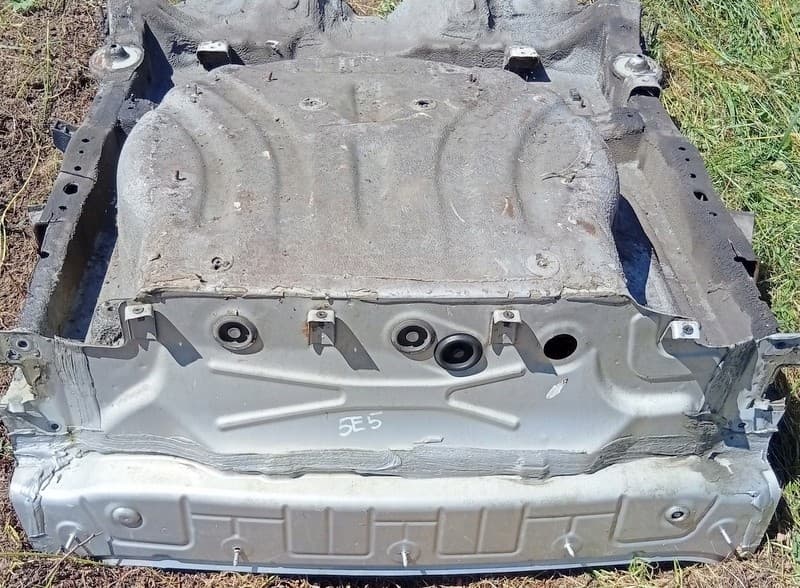Bandeja trasera de cinturón Skoda Octavia Iii usado 6