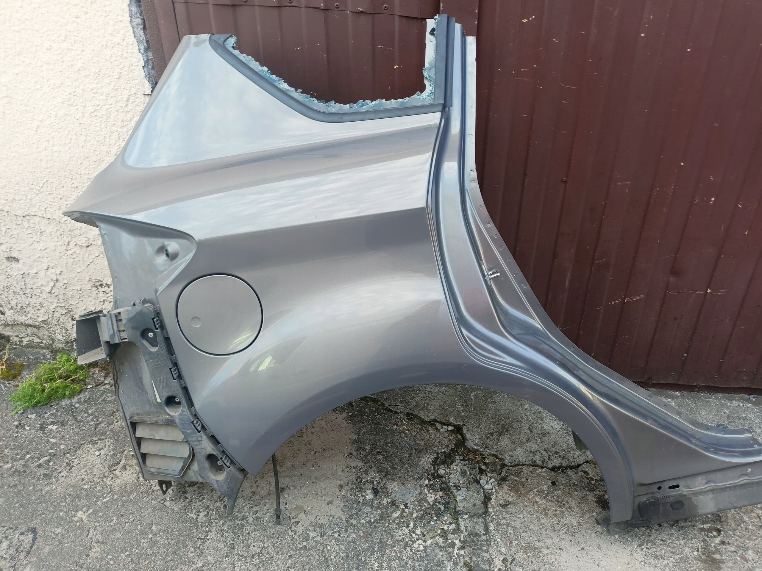 Guardabarros trasero derecho Ford C-Max MK2 color VA usado