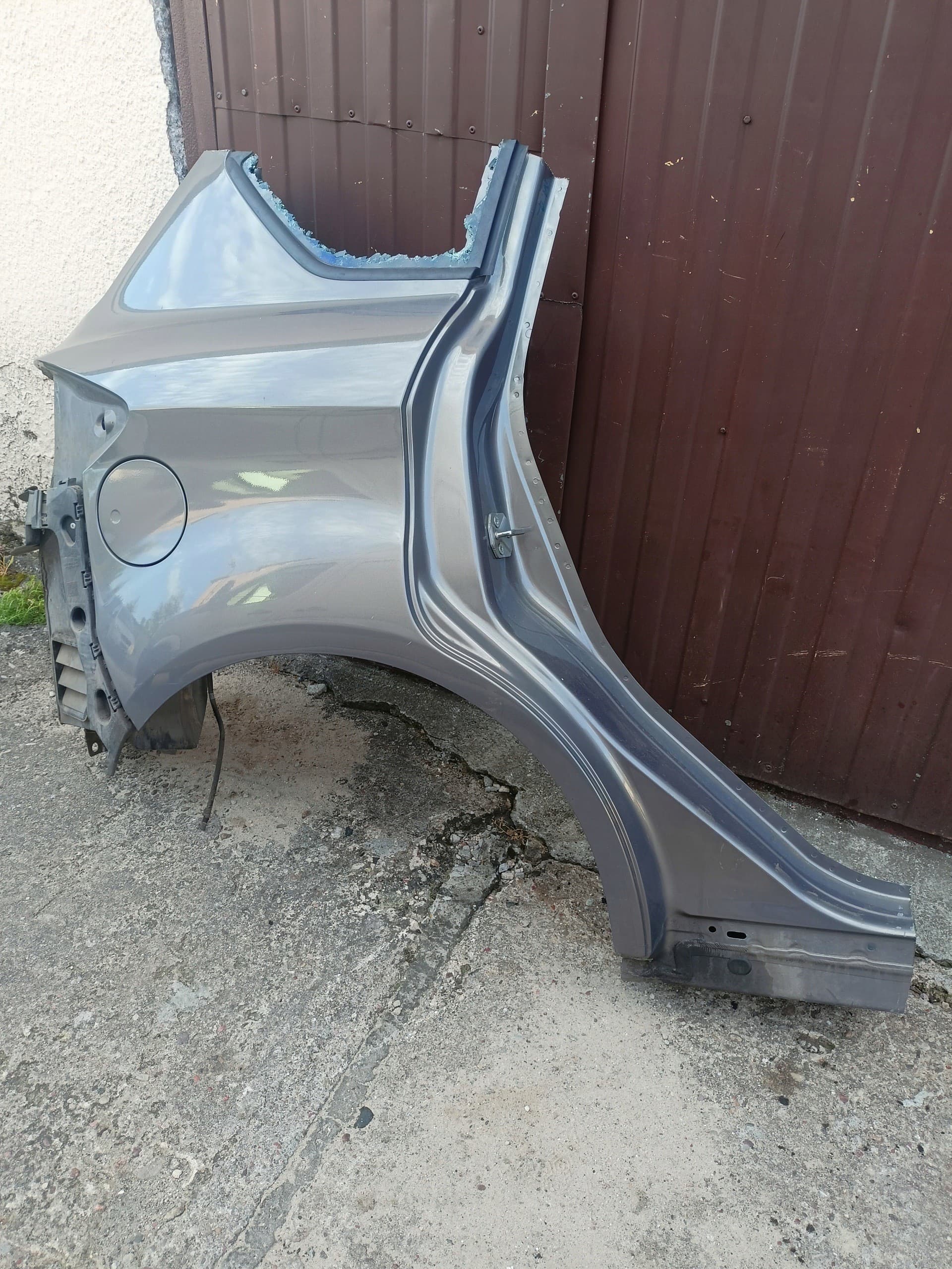 Guardabarros trasero derecho Ford C-Max MK2 color VA usado 3