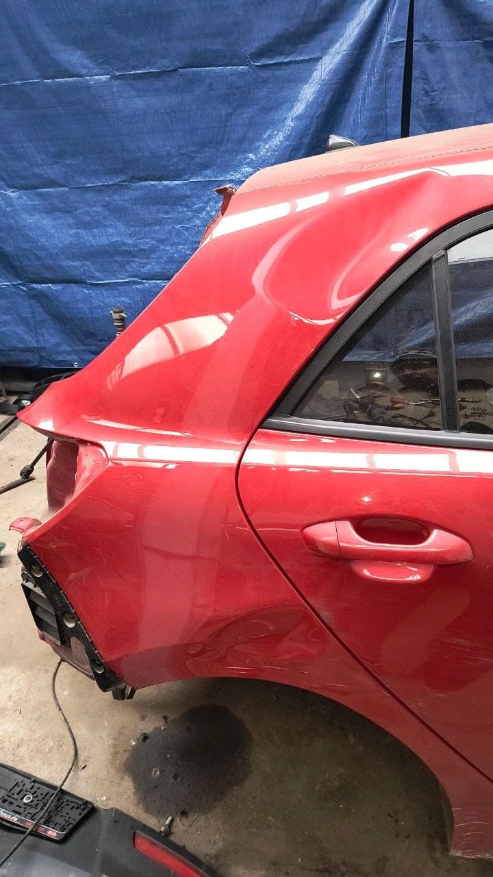 Spoiler Inferior Parachoques Trasero Kia Rio 4 IV 17- usado 2