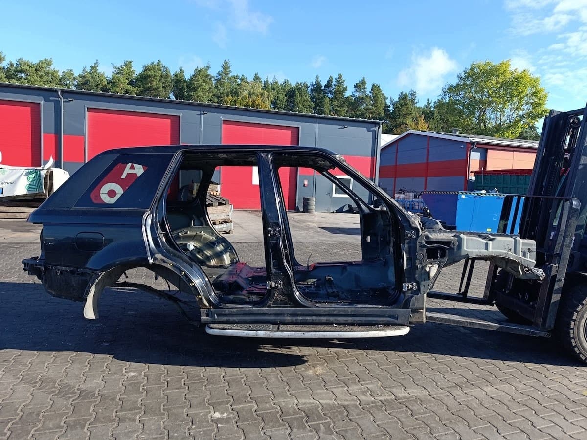 Pasador Trasero Land Rover Range Rover Sport I 2.7 TD usado 4