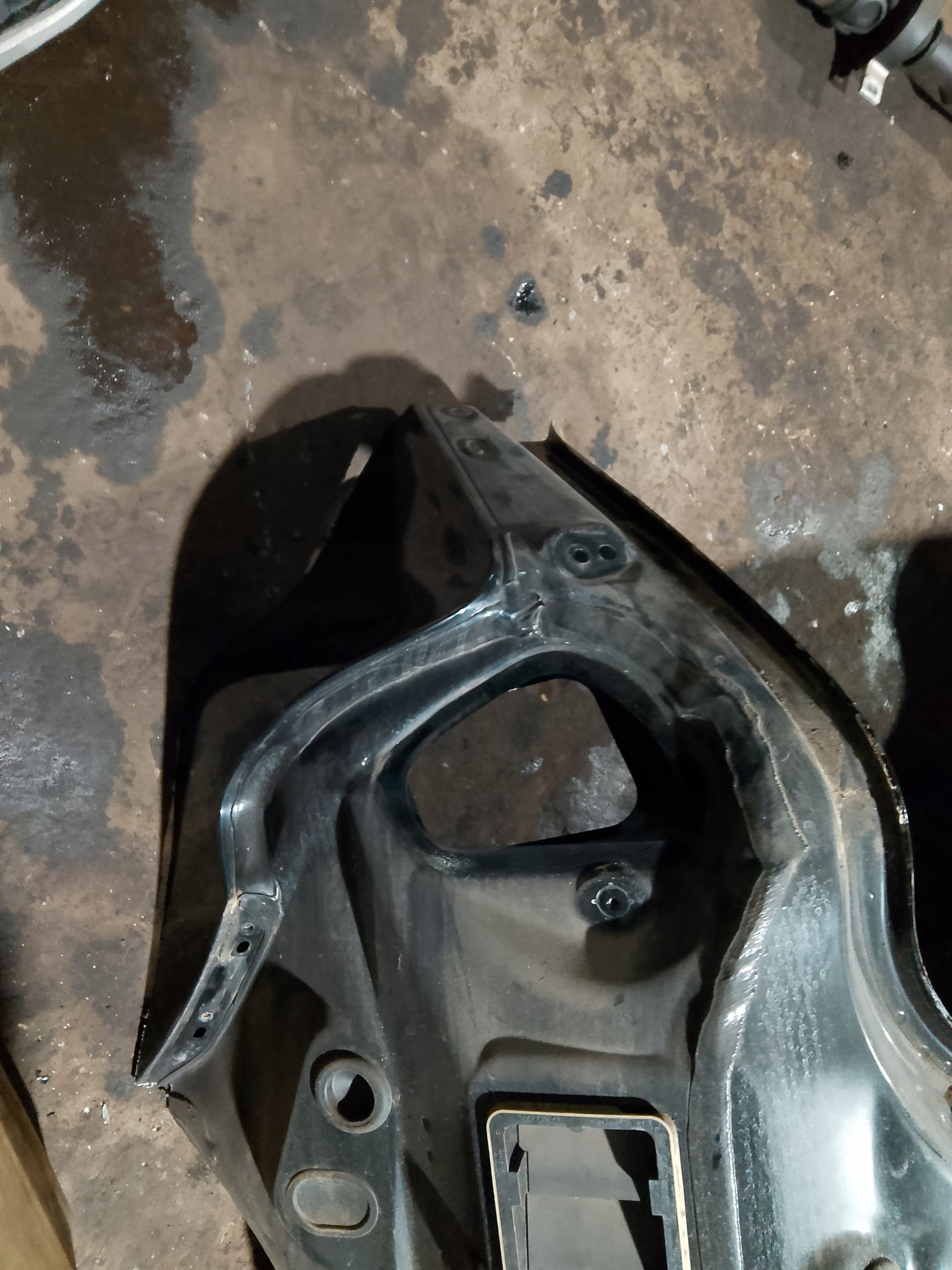 Volvo V40 II 12- Cinturón trasero Wanna usado 5