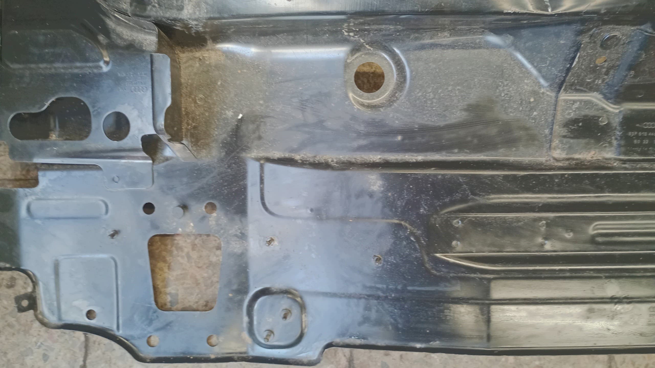 Cinturón trasero para Audi Q3 83F 83F813445 usado 4