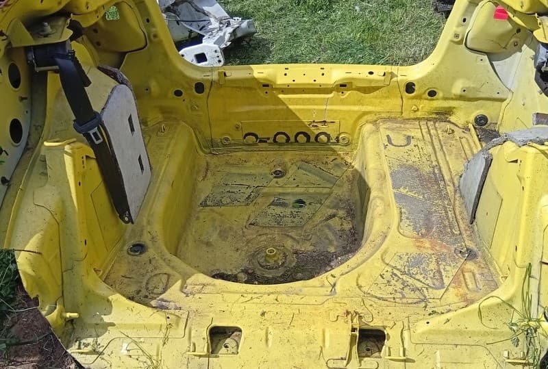 Cinturón trasero Skoda Rapid Seat Toledo IV usado 2
