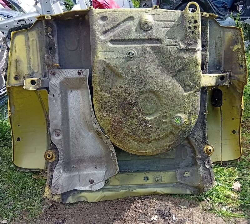 Cinturón trasero Skoda Rapid Seat Toledo IV usado 3